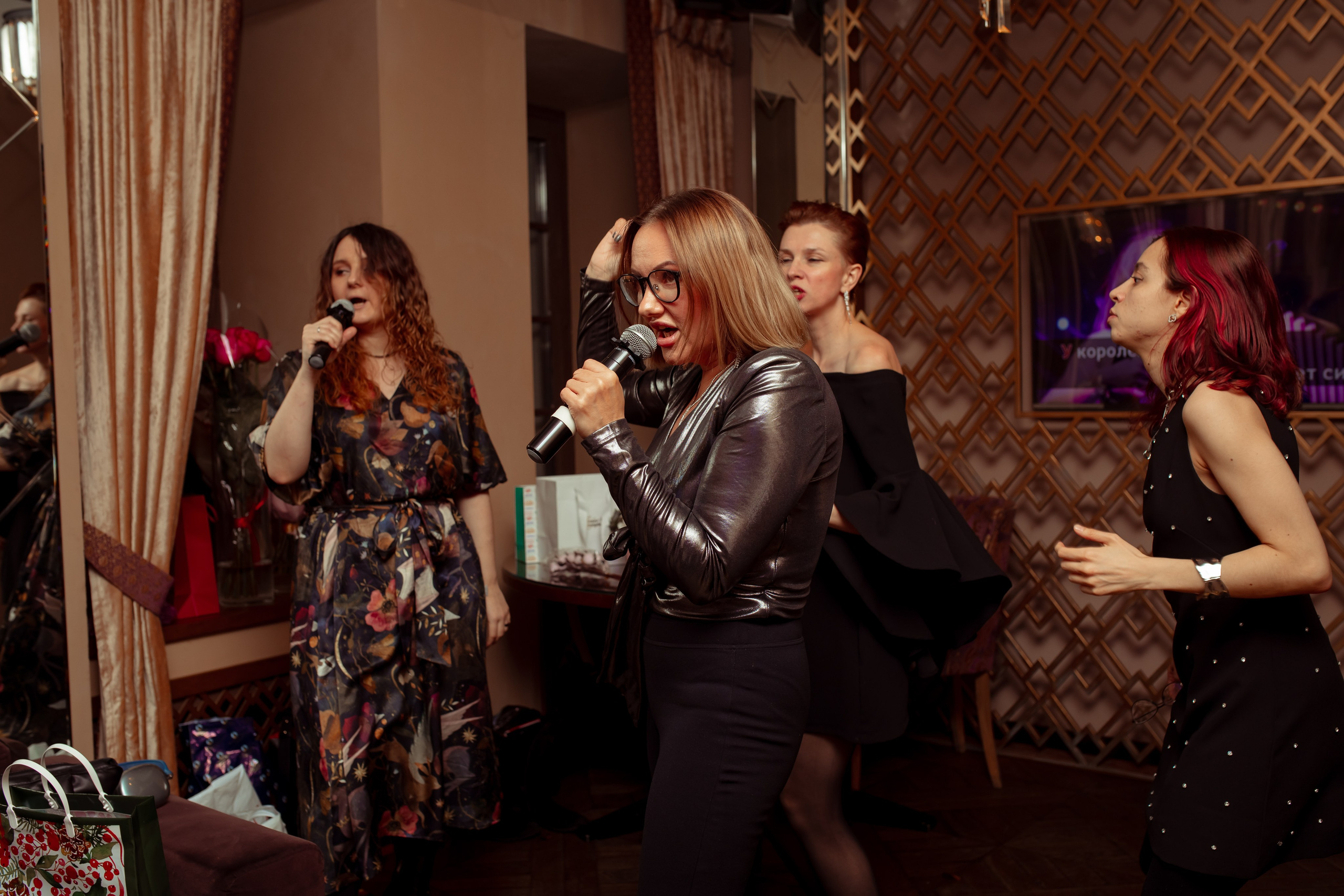 Юбилей в караоке. Семейный и детский фотограф в Москве Дорогова Екатерина