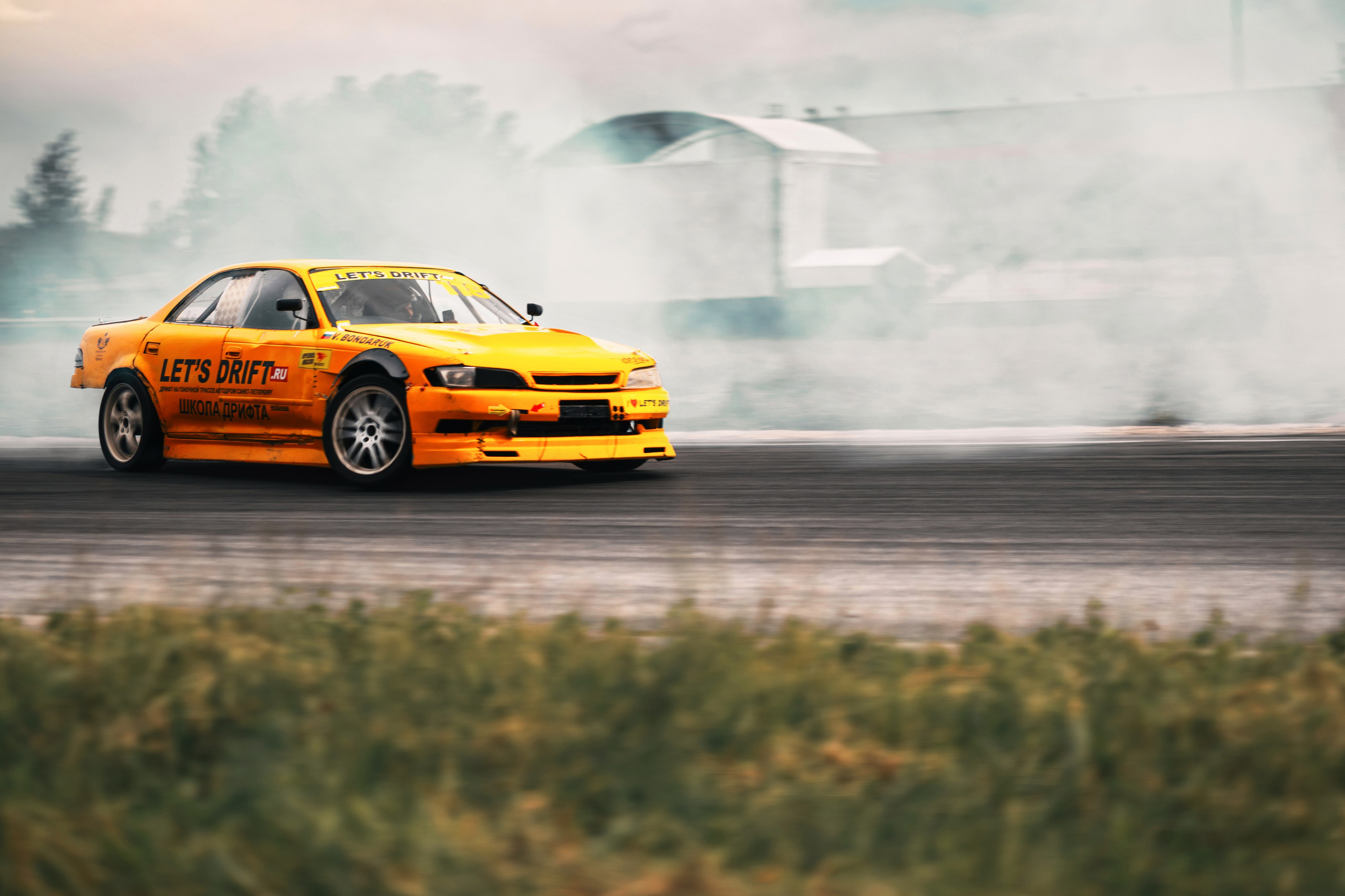 Фоторепортаж с «Больших Гонок» — дрифт, драг, звук