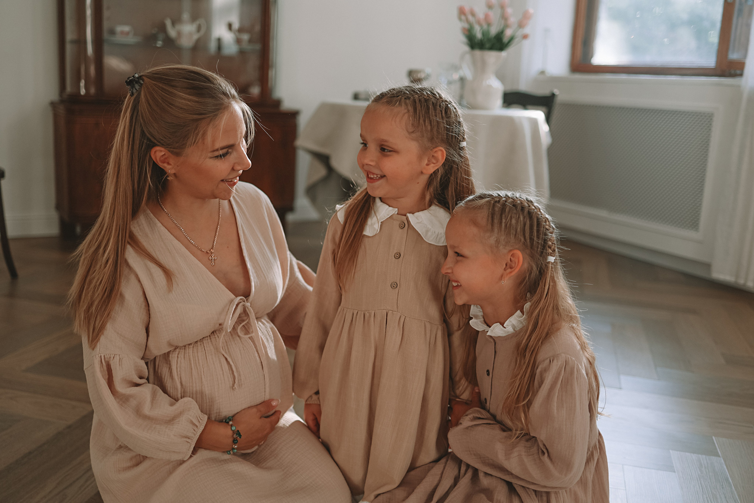 Квартира (беременность). Семейный фотограф Тюмень, фотограф на роды Салмина Мария