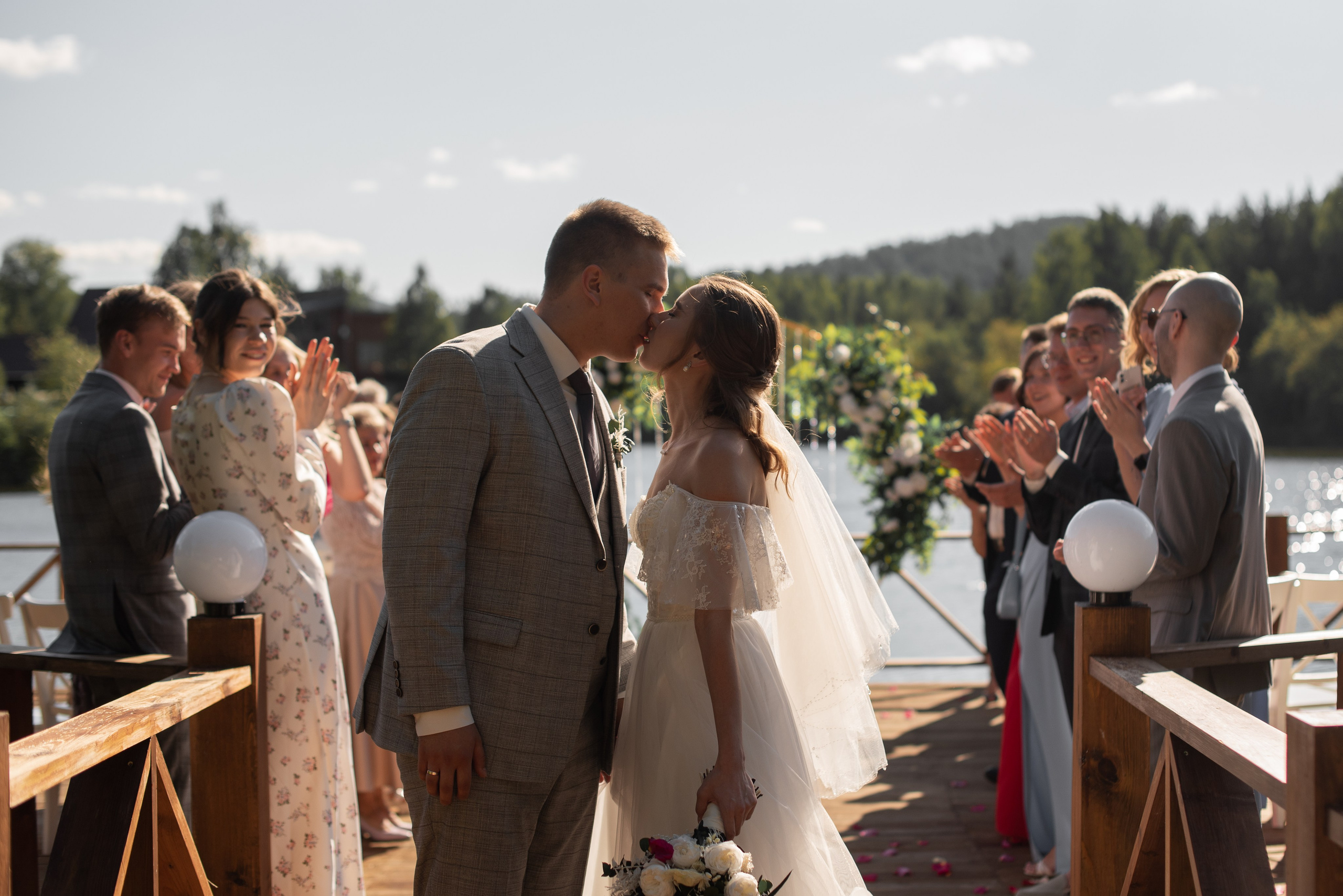 Свадебный альбом 12.08.23 – лучшие кадры с торжества. Свадебный фотограф в Миассе Татьяна Ружникова