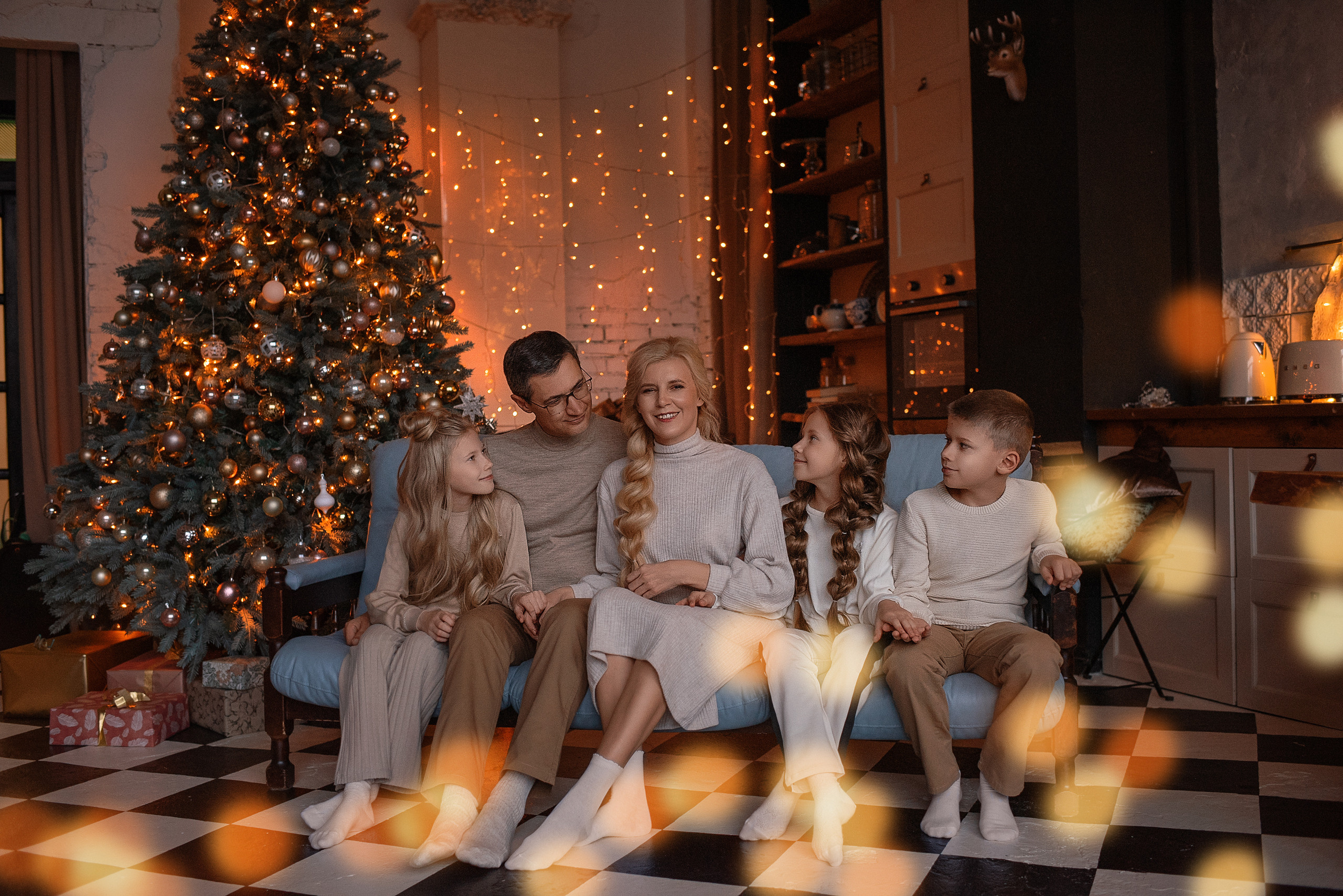 НОВЫЙ ГОД_зал КУХНЯ. Семейный фотограф Екатеринбург Лора Мур