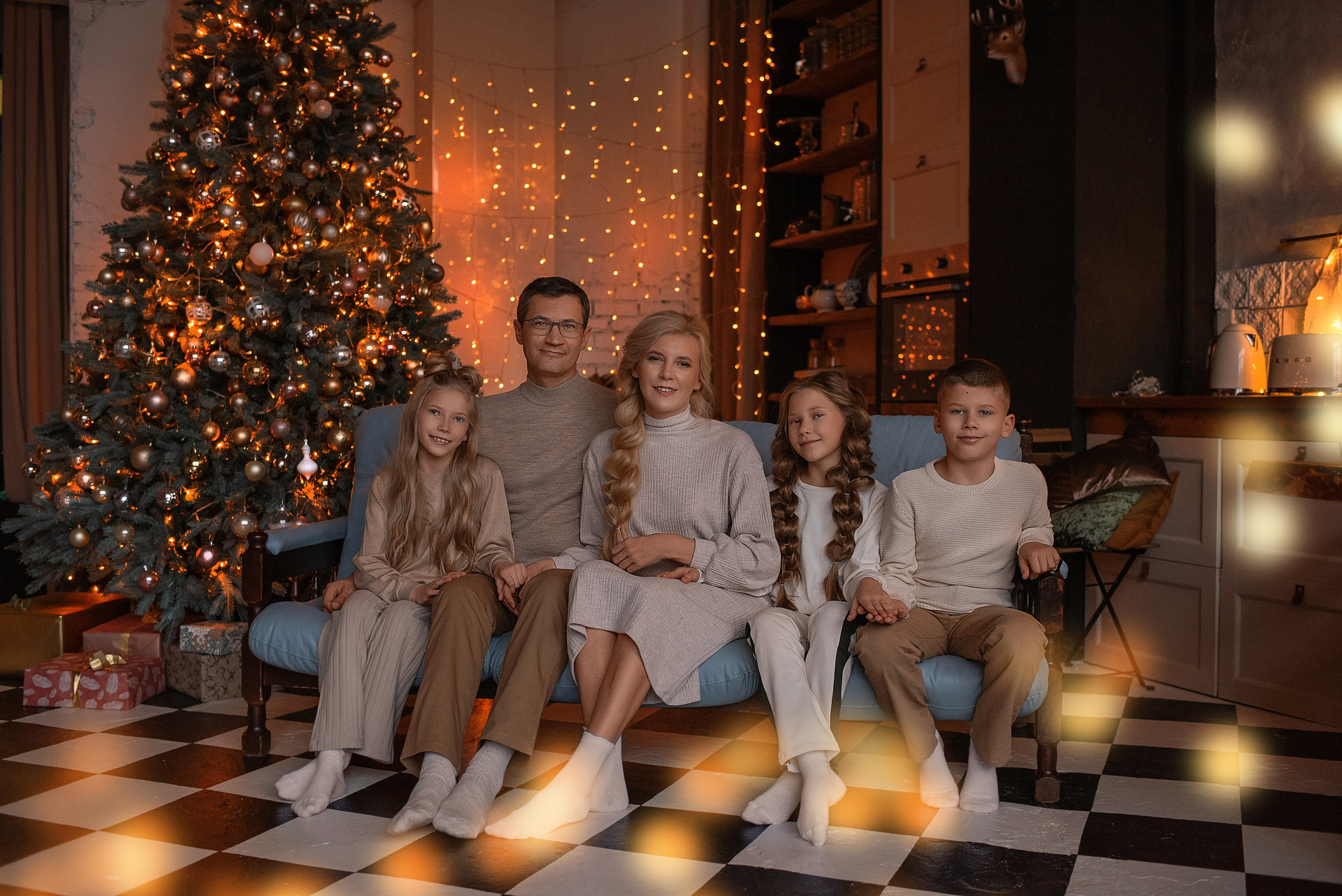 НОВЫЙ ГОД_зал КУХНЯ. Семейный фотограф Екатеринбург Лора Мур