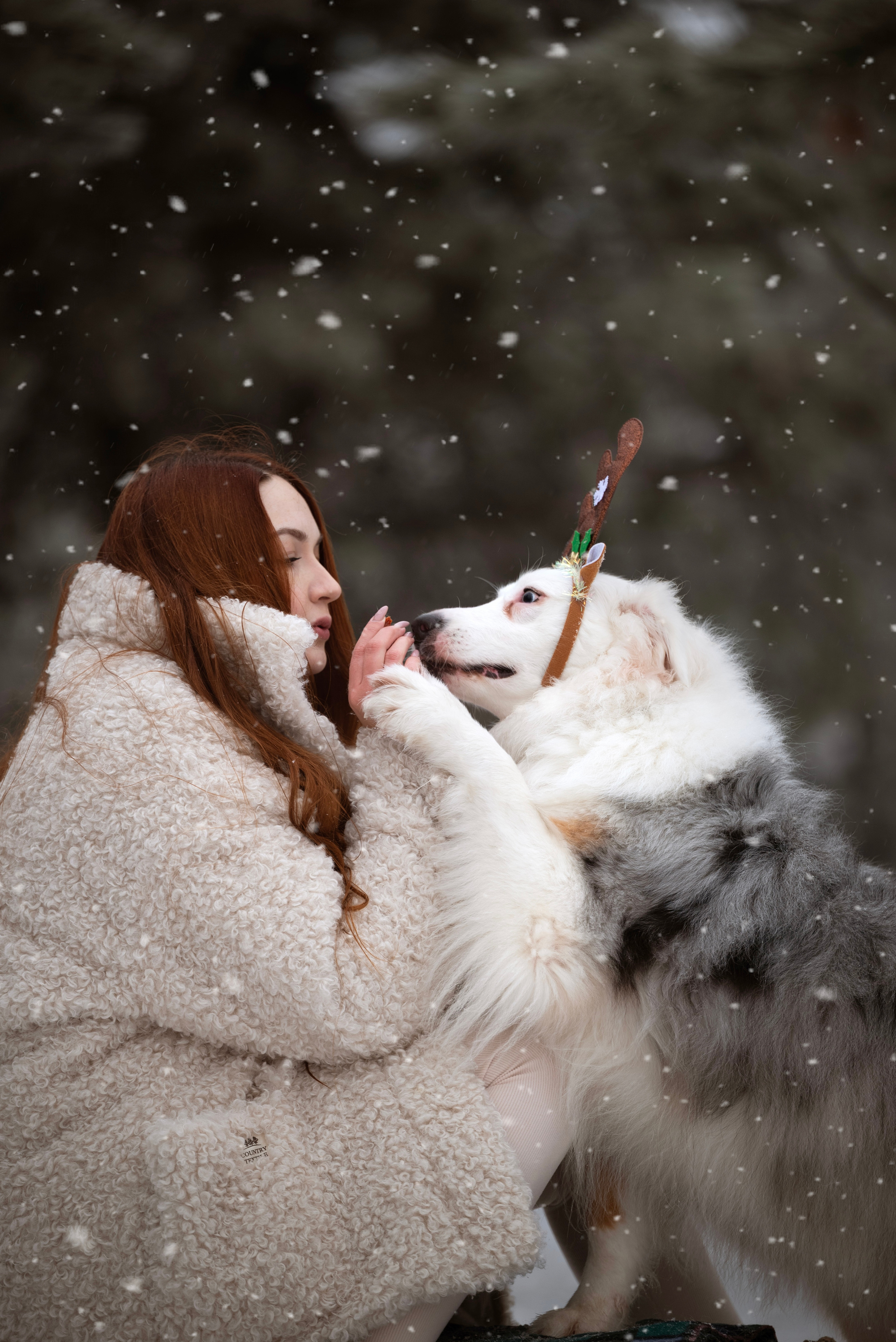 Кристина и Айви. Мила Астахова