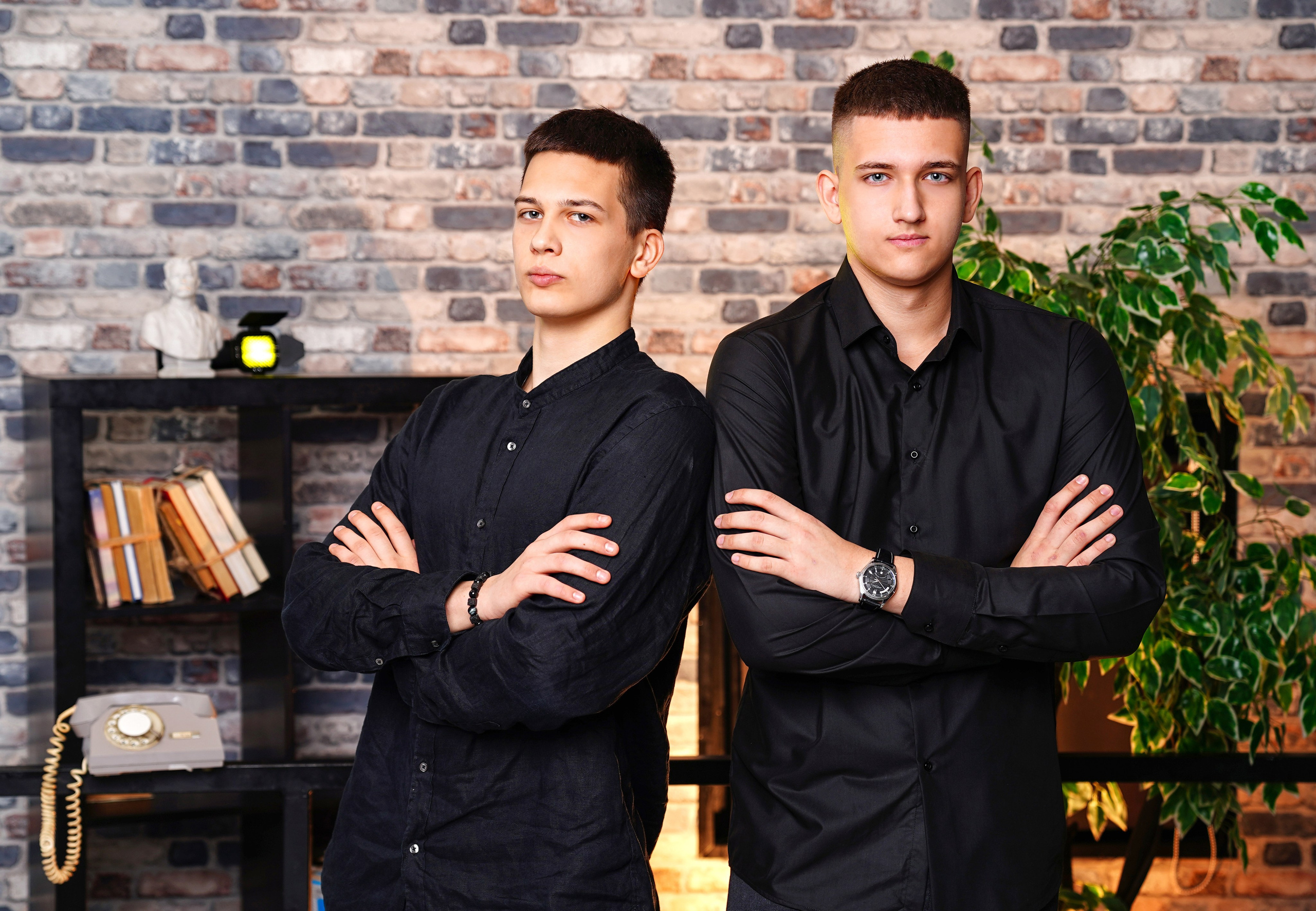 Мелкие группы / старшие классы. MEMENTO.Выпускные альбомы, школьные, юбилейные и другие книги. Ростов-на-Дону