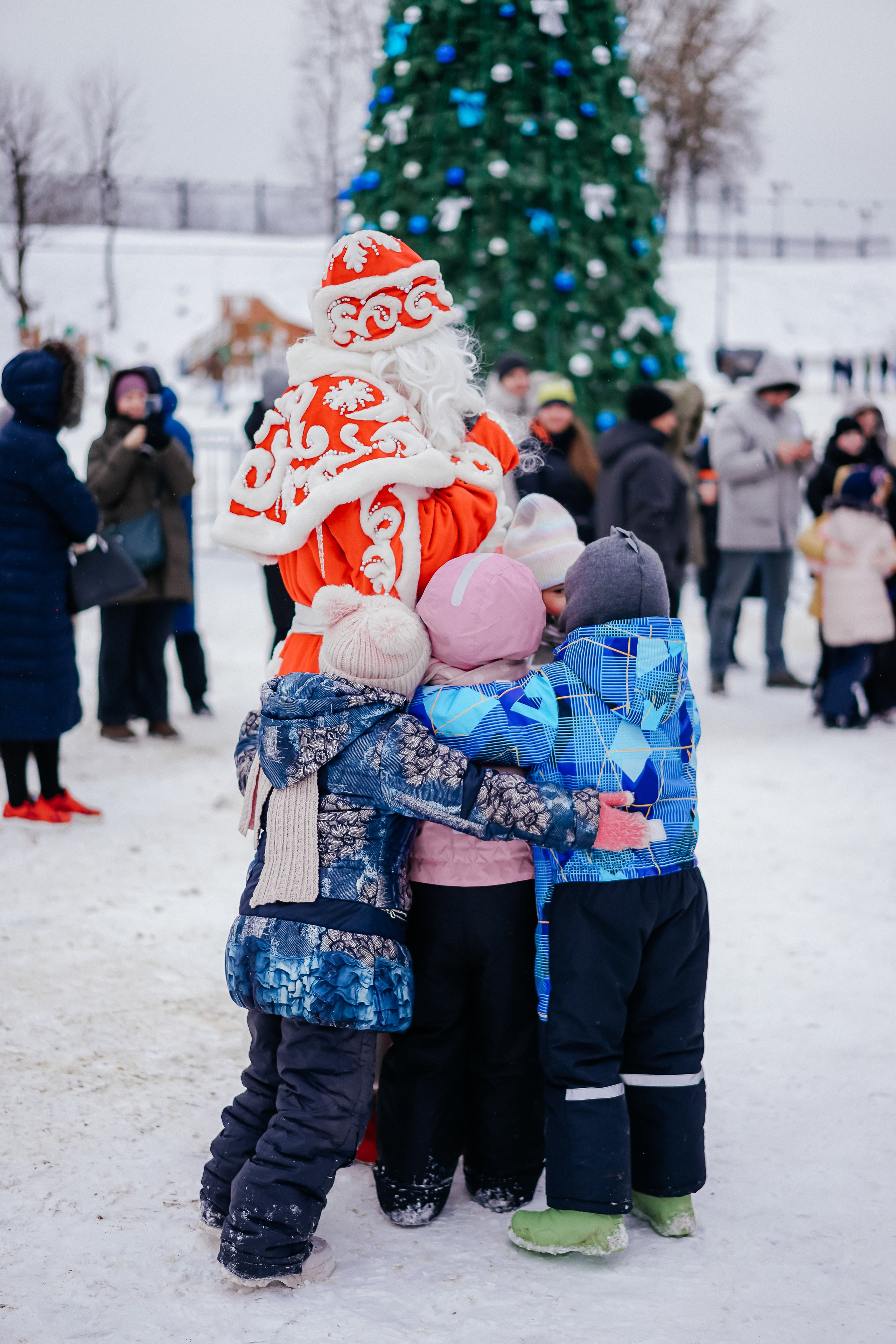 «Предновогодний переполох» Лопатинский сад, 14.12.2024. Фотограф и видеограф Смоленск | Студия Цезарь