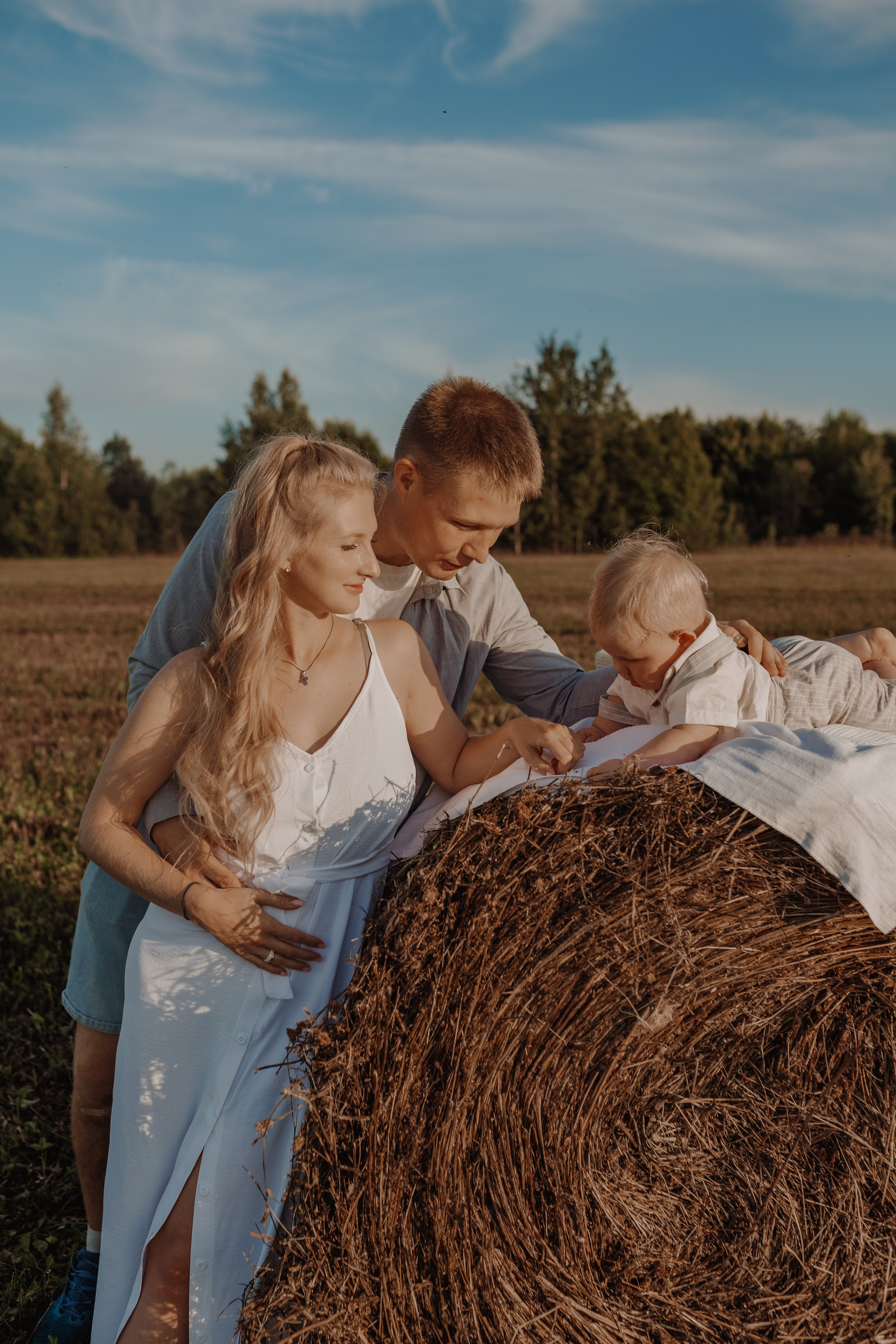 Арина, Максим, Иван. Контент–фотограф | Леся Лесная