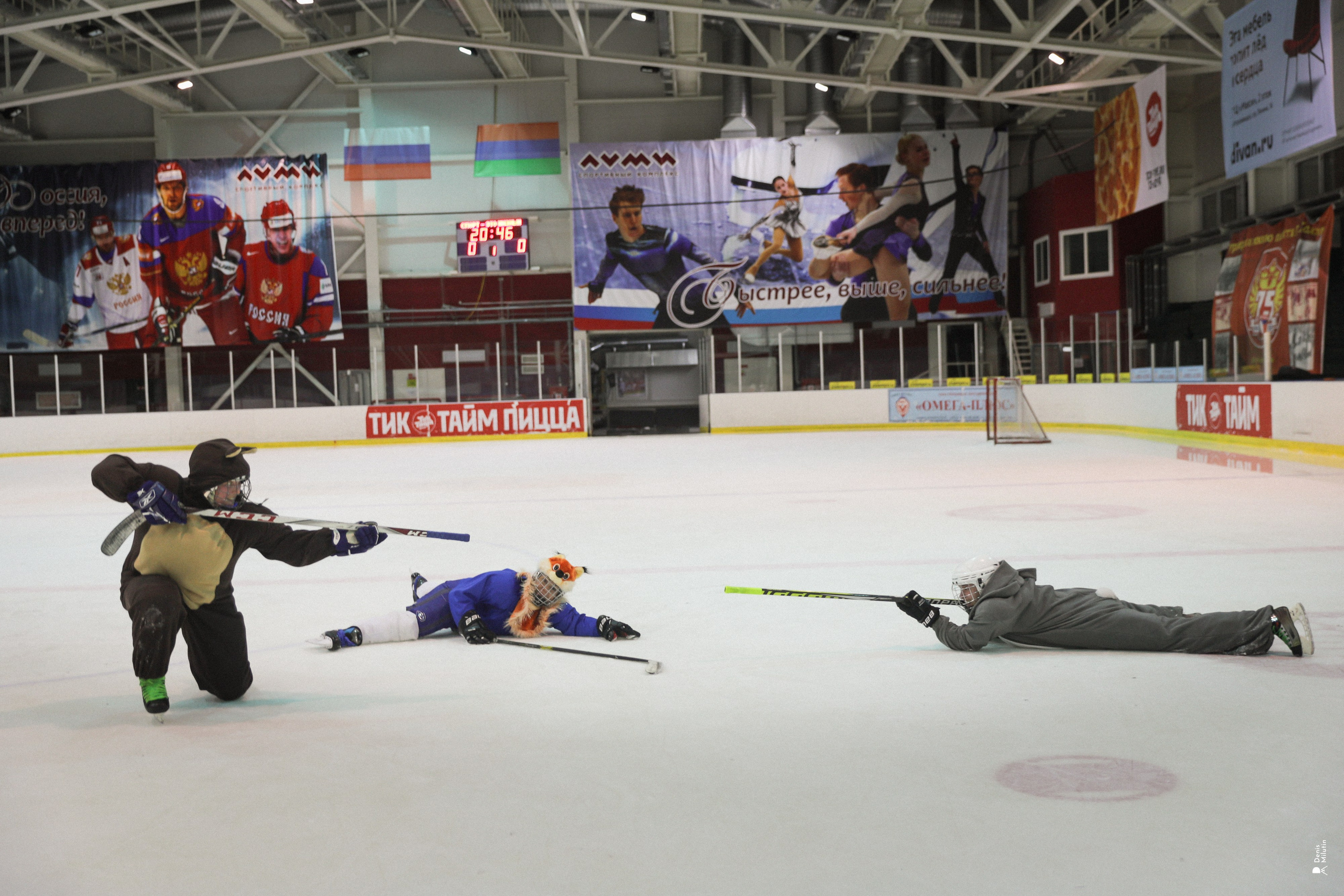 Звенит в ушах лихая музыка атаки. Портретный фотограф Денис Милютин