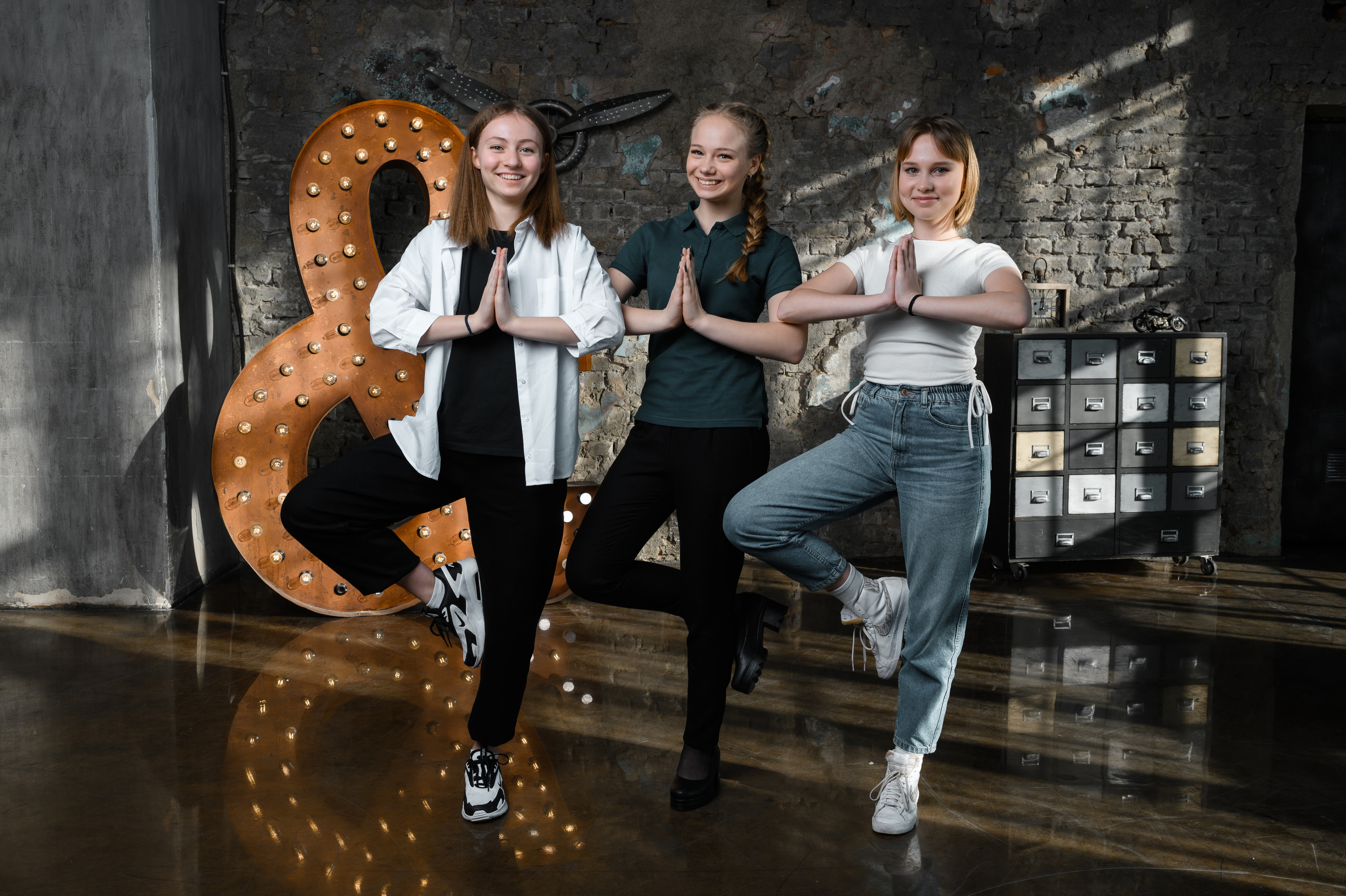 Репортажно — постановочные. Выпускные альбомы в Москве и Подмосковье