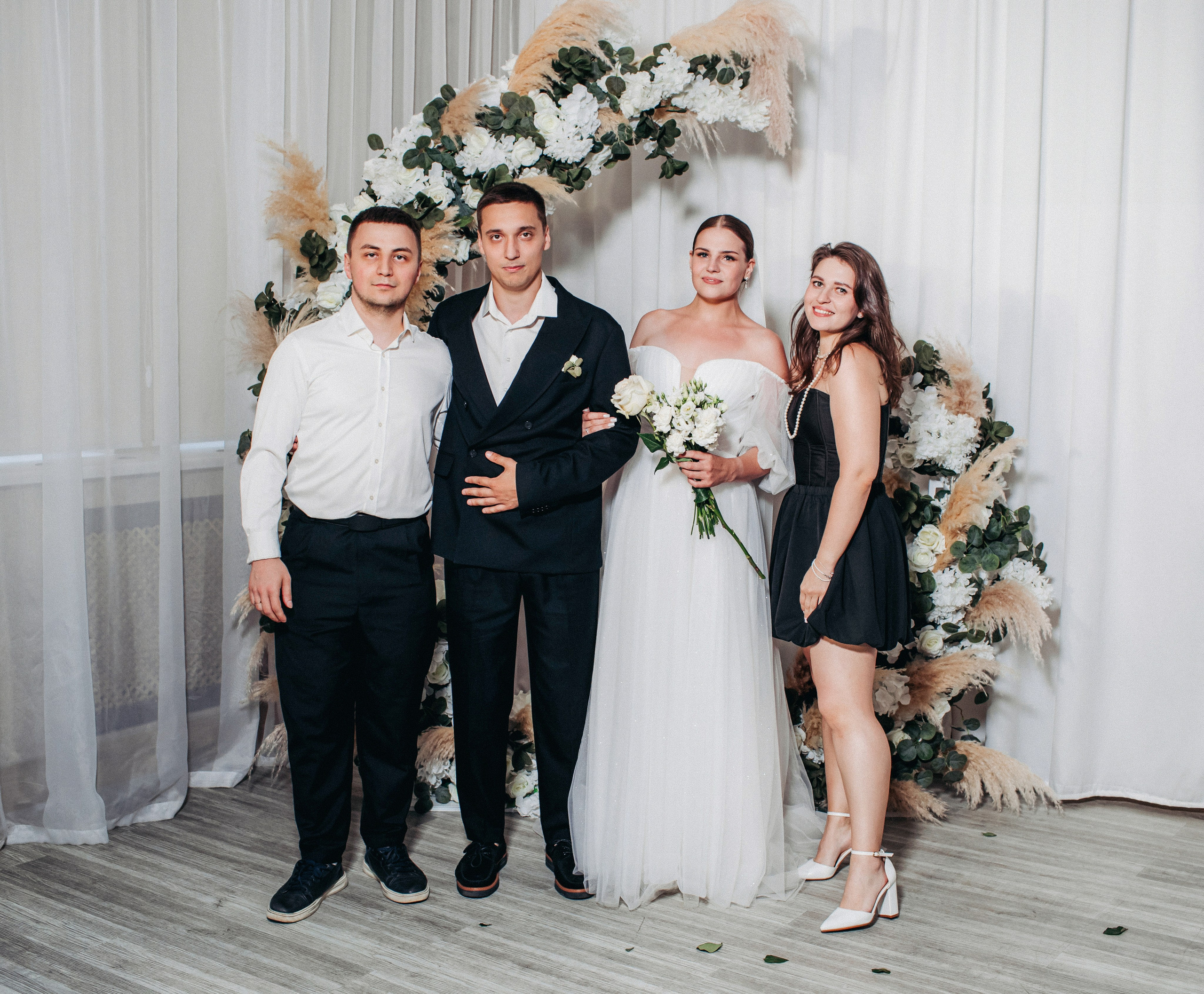 Vlad & Nadya (Saint-Petersburg, Russia). Destination wedding photographer Peter Letu