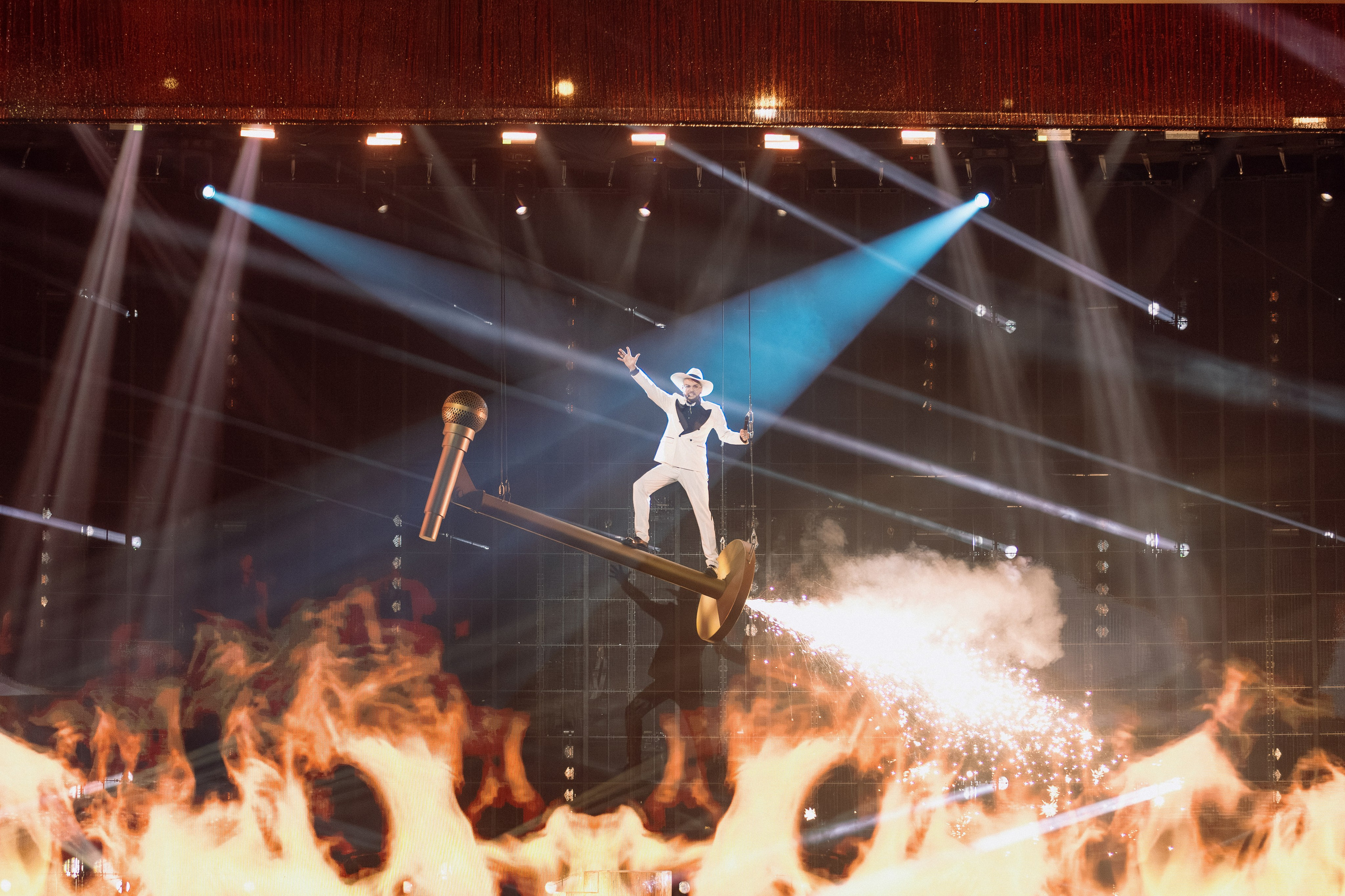 Премия Виктория 2025. Олег Левин — профессиональный концертный и бэкстейдж фотограф в Москве