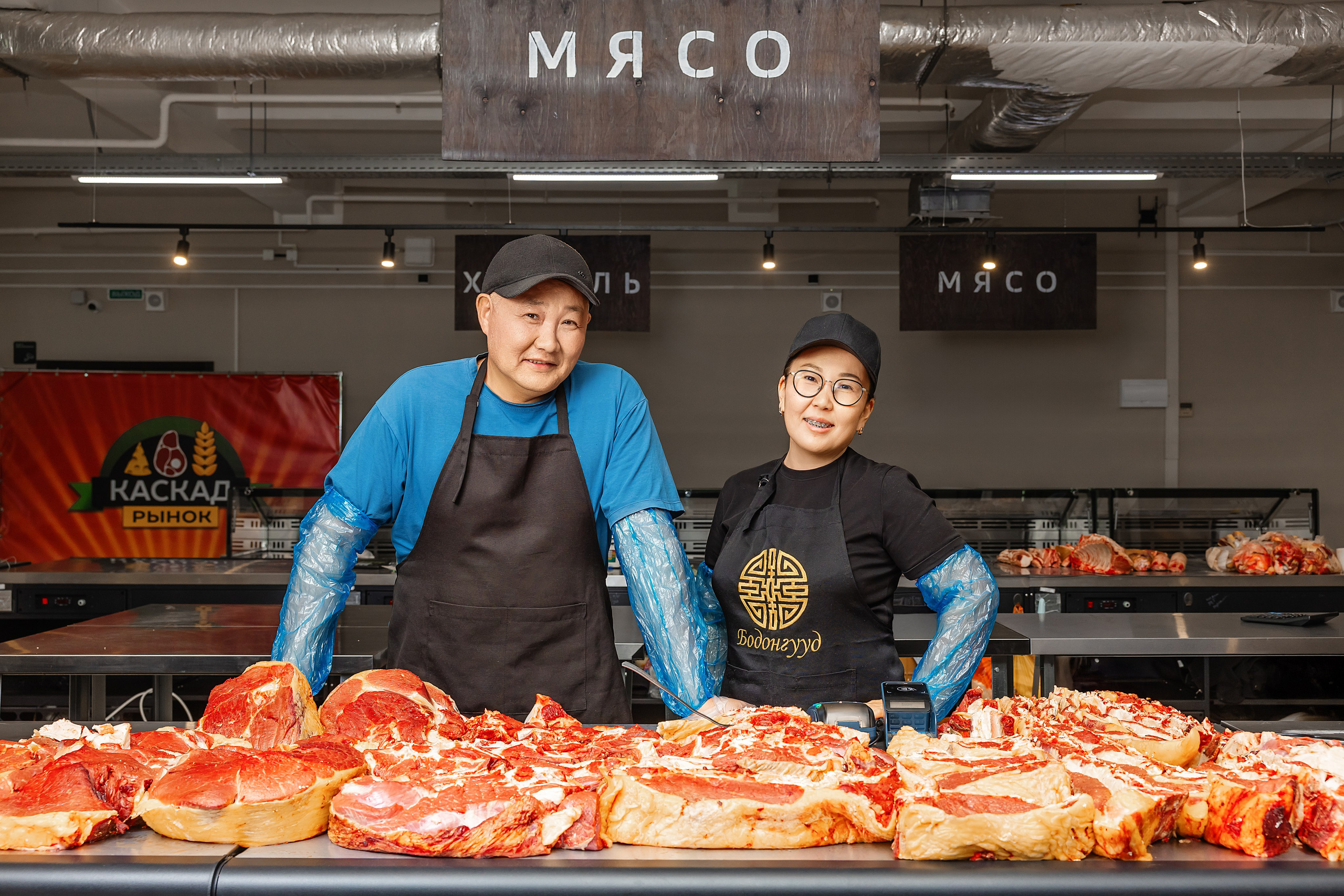Рынок «Каскад». Фотограф и видеограф в Улан-Удэ: Аюна Габагуева и Артём Шаханов