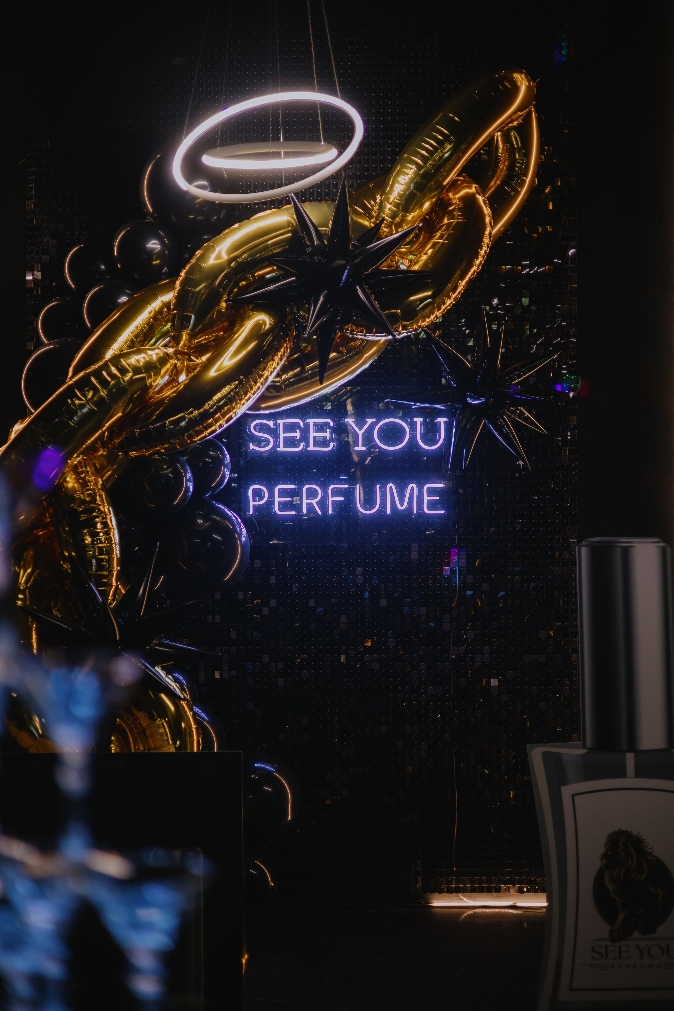 See `You Perfume. Фотограф в Москве и Санкт-Петербурге Дарина