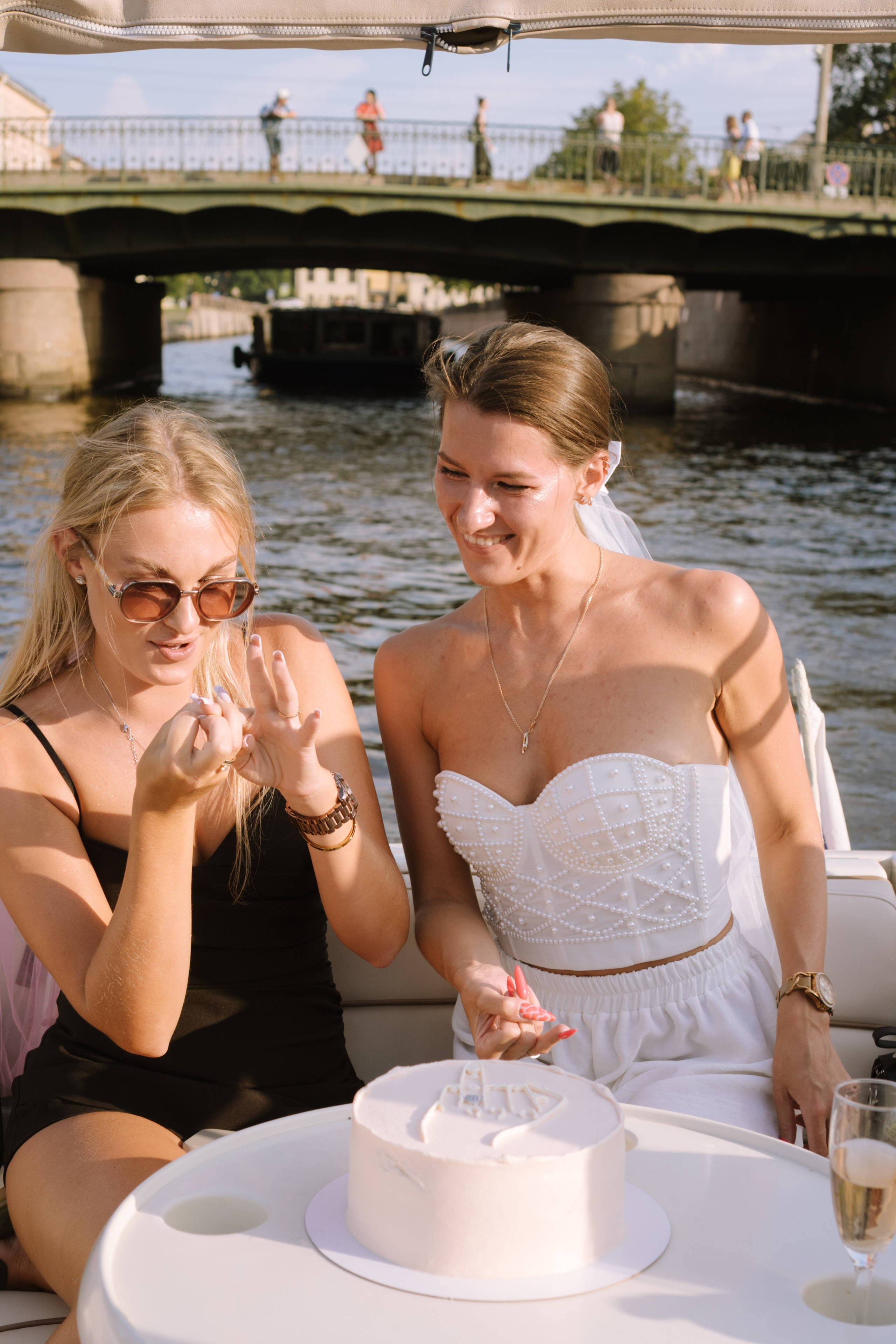 ДЕВИЧНИК НА КАТЕРЕ. Профессиональный фотограф, Санкт-Петербург — Виктория Богомолова