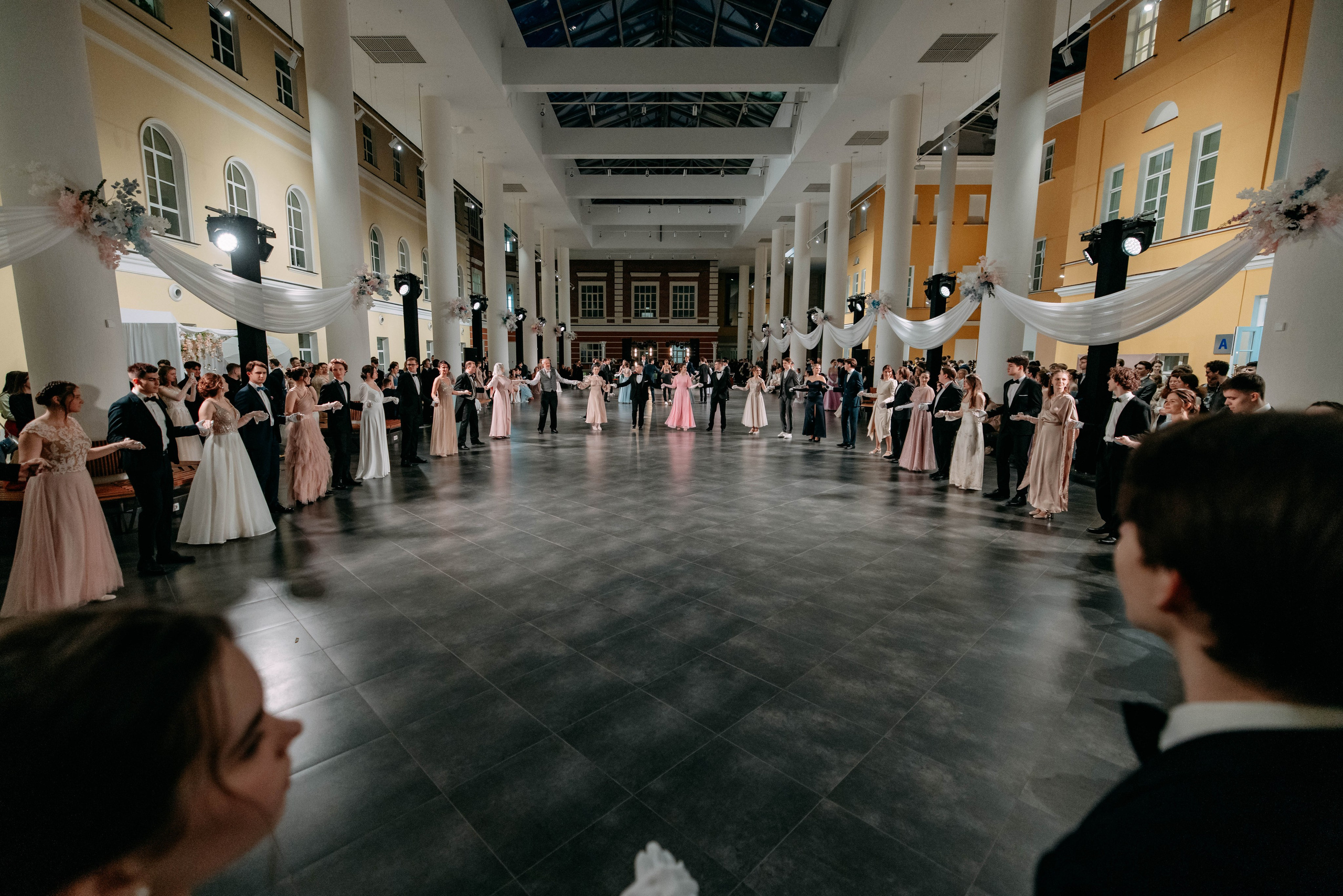 Бал студентов ВШЭ. Фото и видео съемка. Андрей Ионов