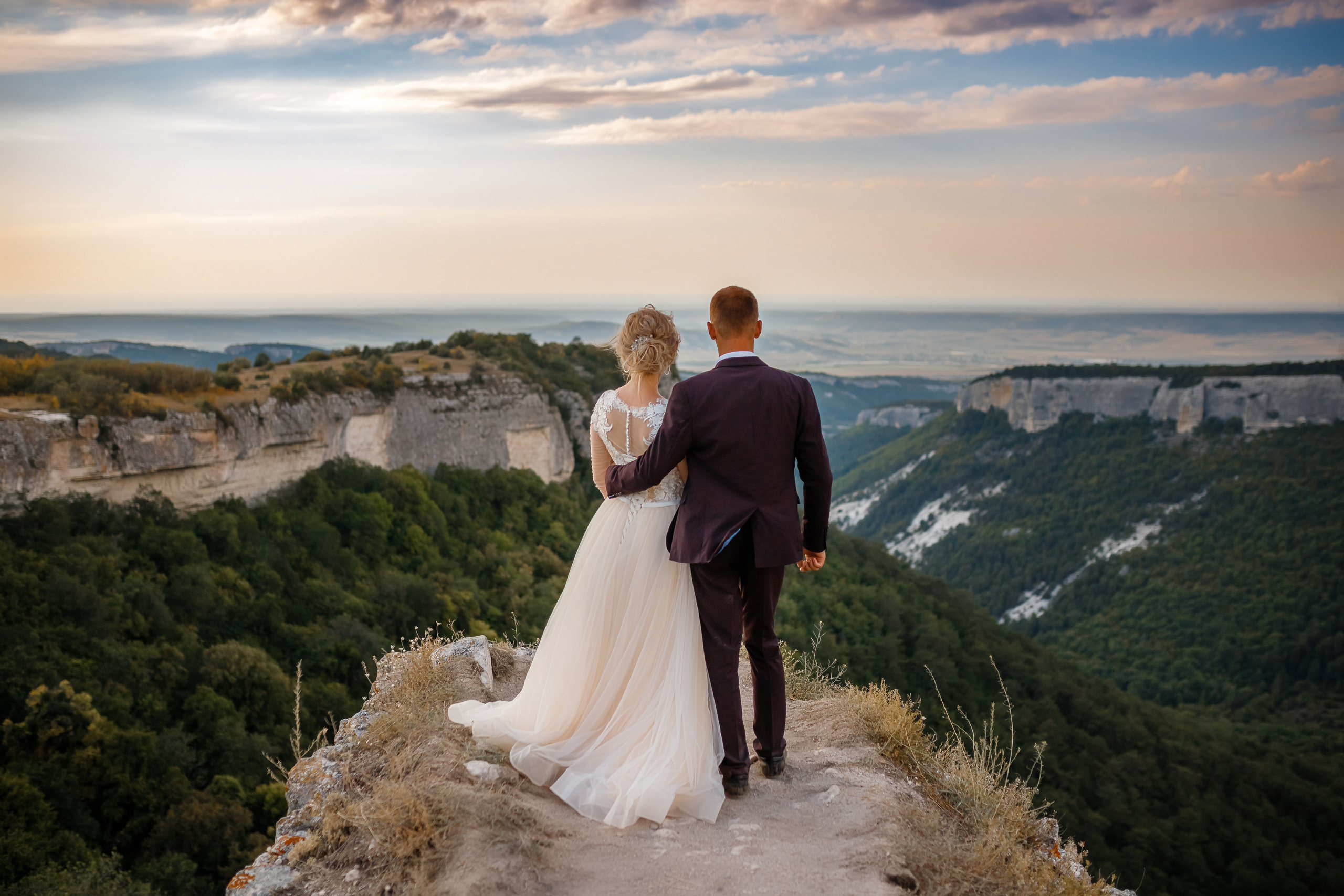 По дороге с облаками. Свадебная прогулка Даши и Алексея в Крыму. Свадебный фотограф в Крыму и Севастополе Ольга Баскакова
