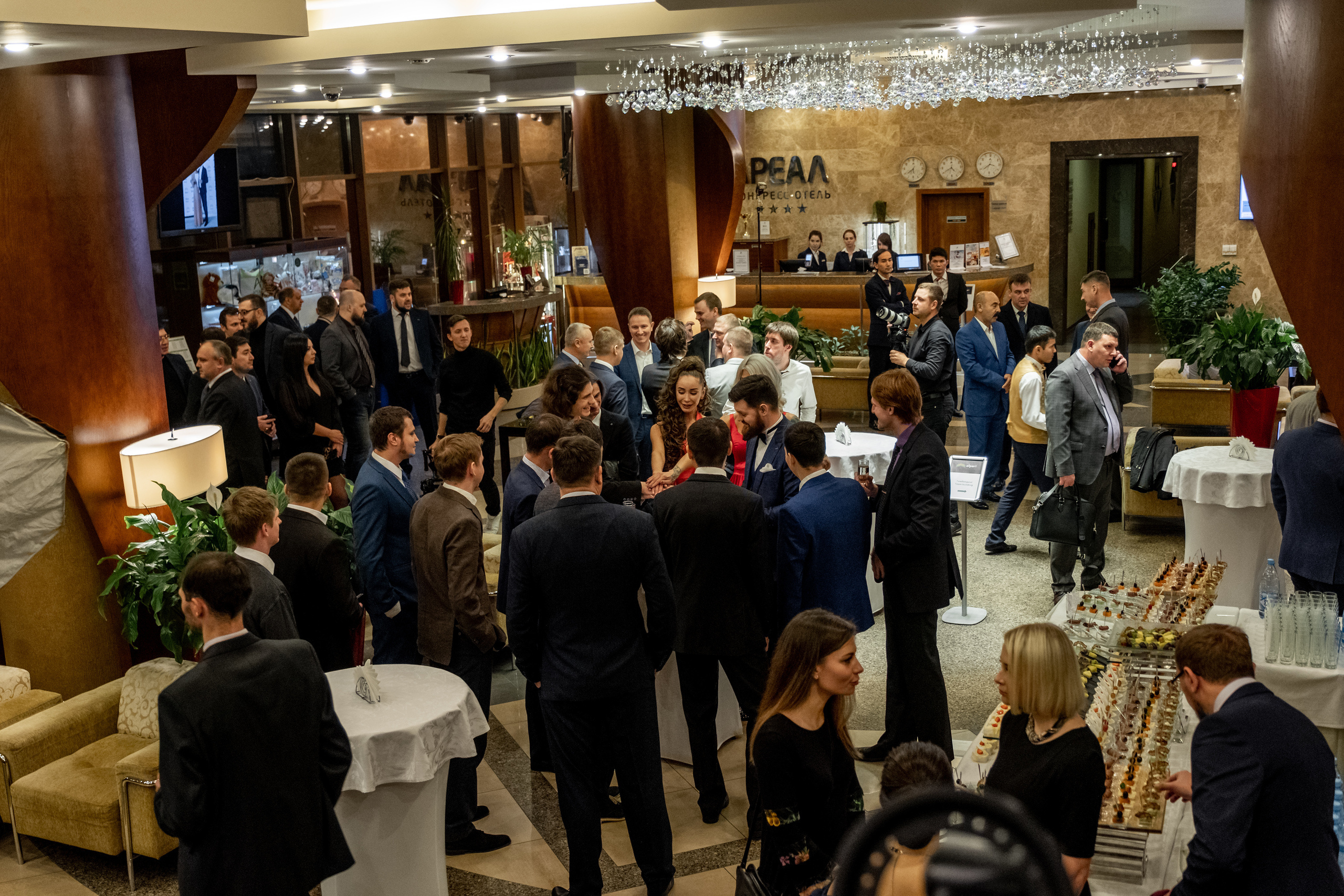 Корпоратив 20 лет Alpari. Свадебный и семейный фотограф