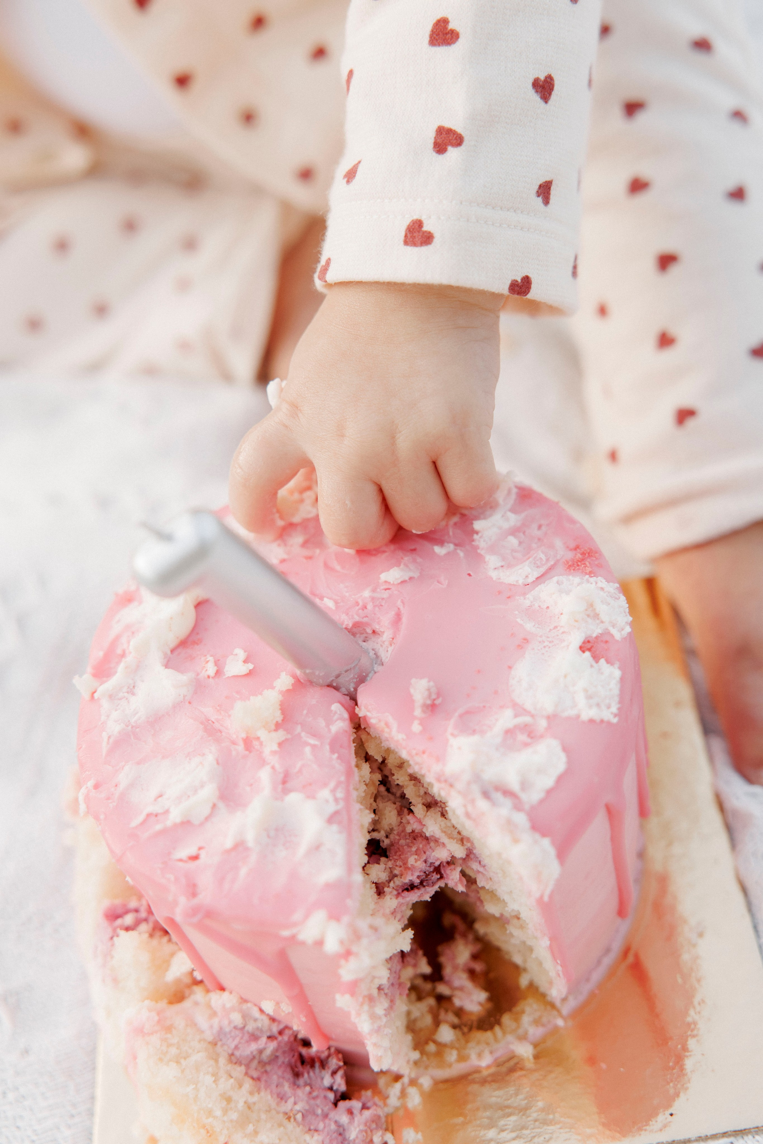First year photoshoot inside the park (sunset). Wedding and family photographer