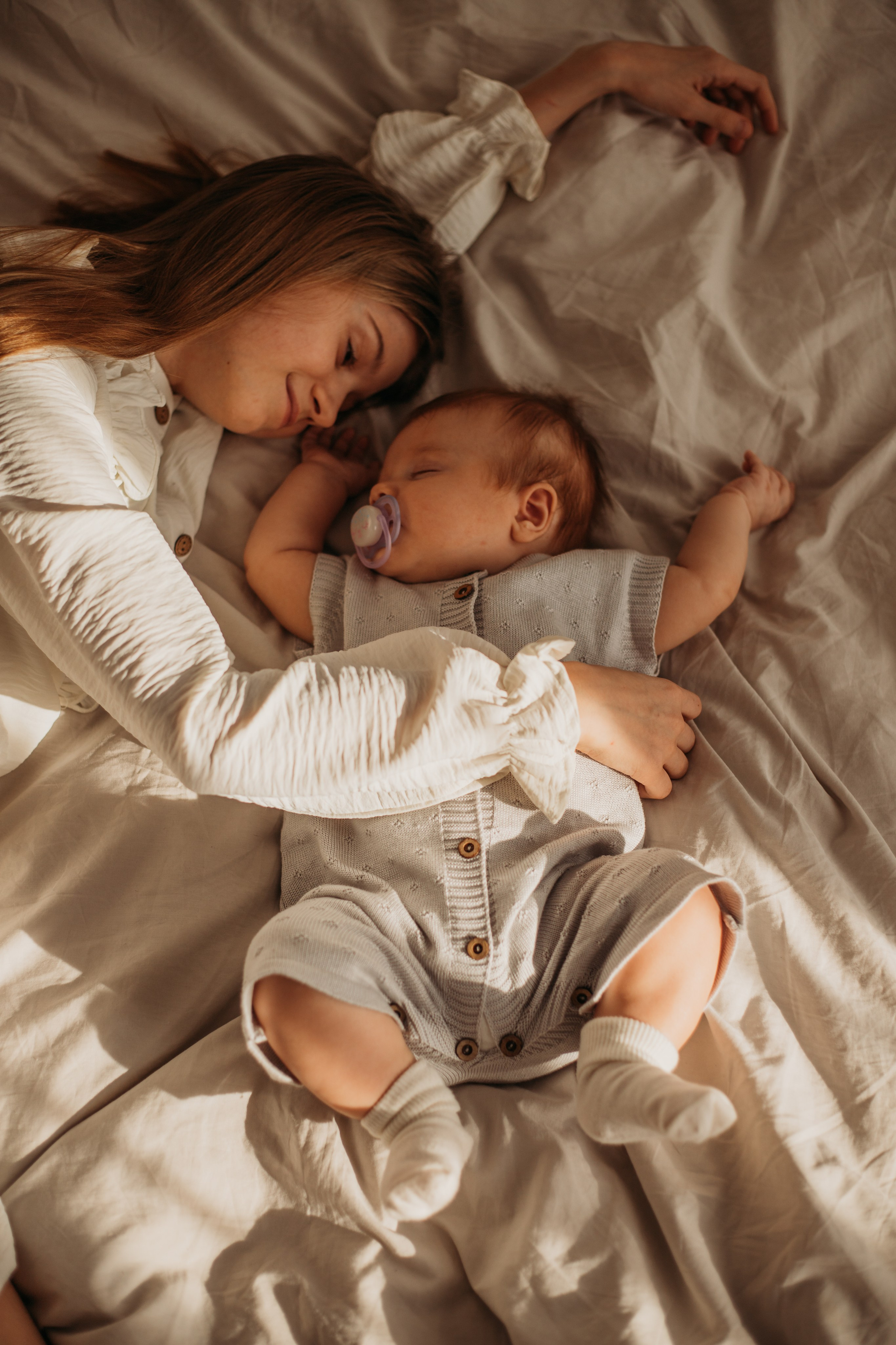 Домашняя съемка семьи Ксении. Венера Гайн. Репортажный фотограф  Тюмень. Обучение фотографии с 0