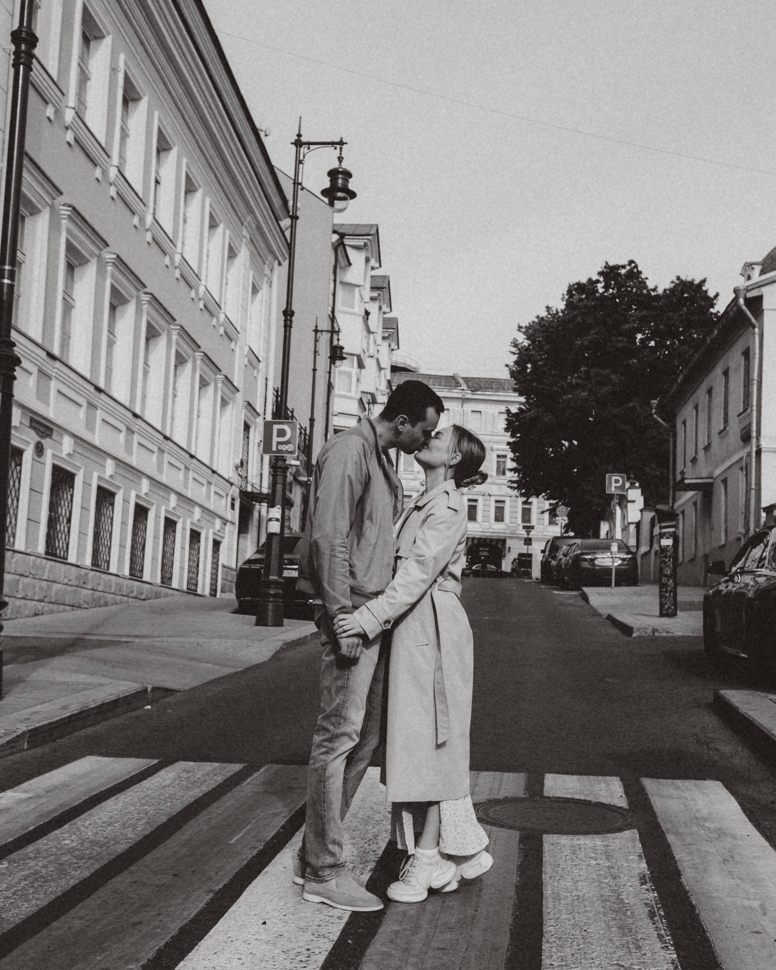 Лавстори прогулка. Женский и лавстори фотограф в Москве Елена Аксютко