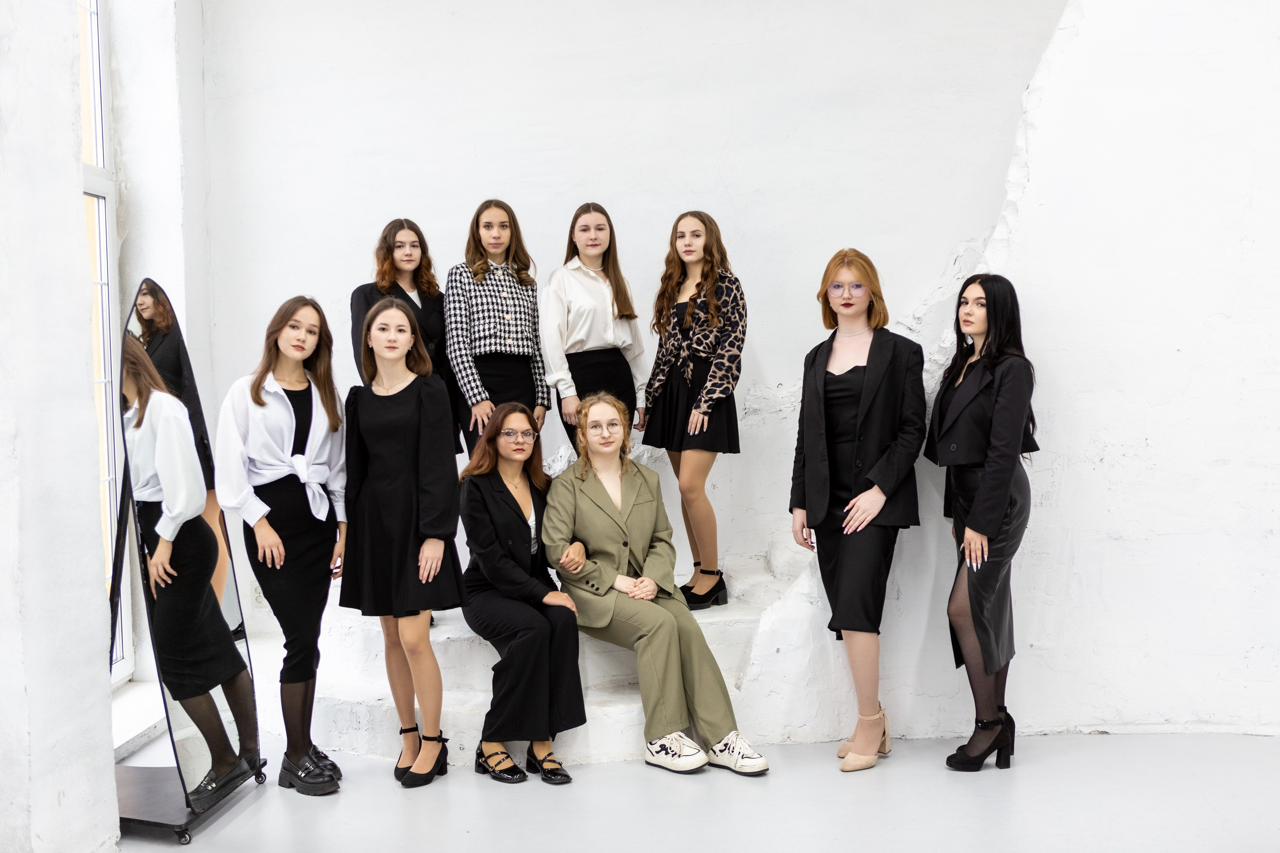 Съемка в студии. Выпускные альбомы Воронеж " СОКОЛ фото»