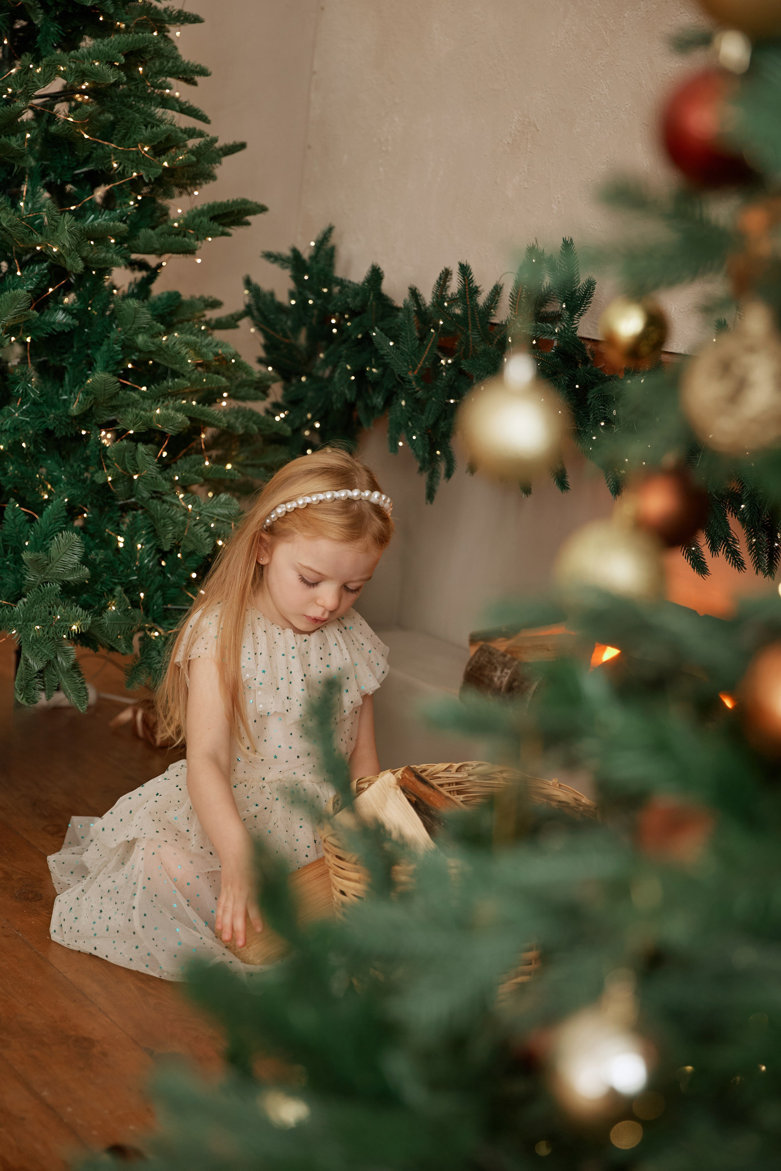 Полина с дочками. Фотограф женского портрета, беременности и материнства Харькова Елена