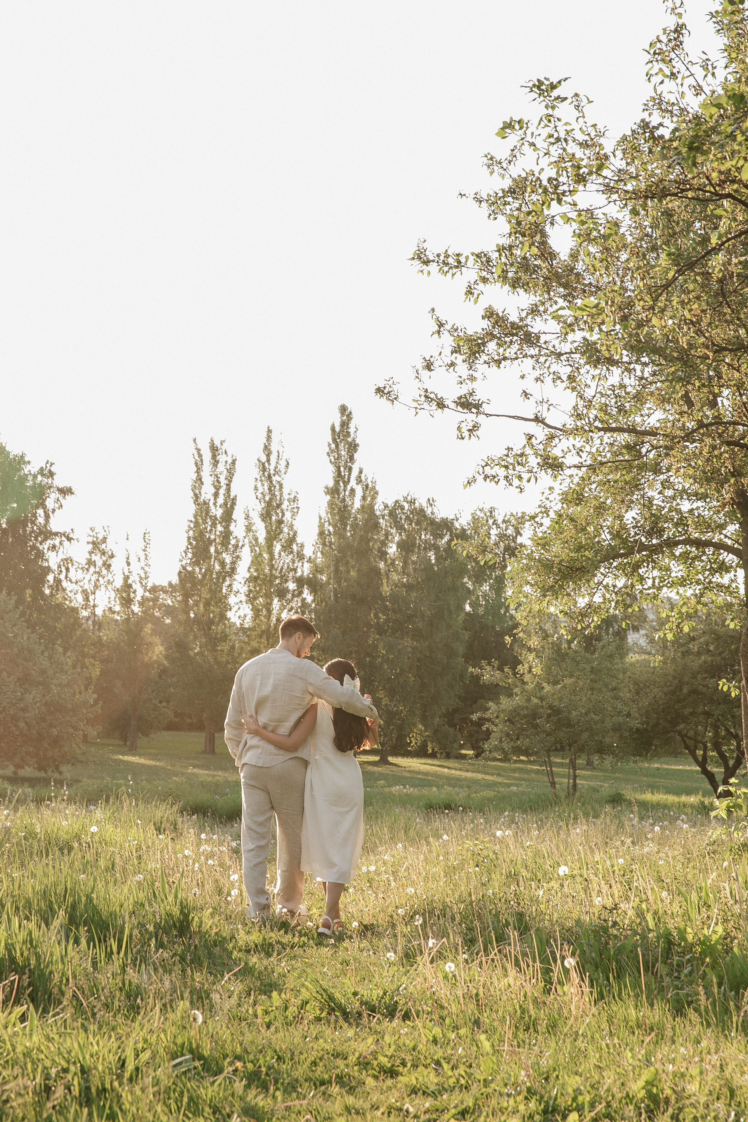 Lovestory в парке Коломенское. Свадебный фотограф в Москве Элина Ларченкова. Фото, которые цепляют