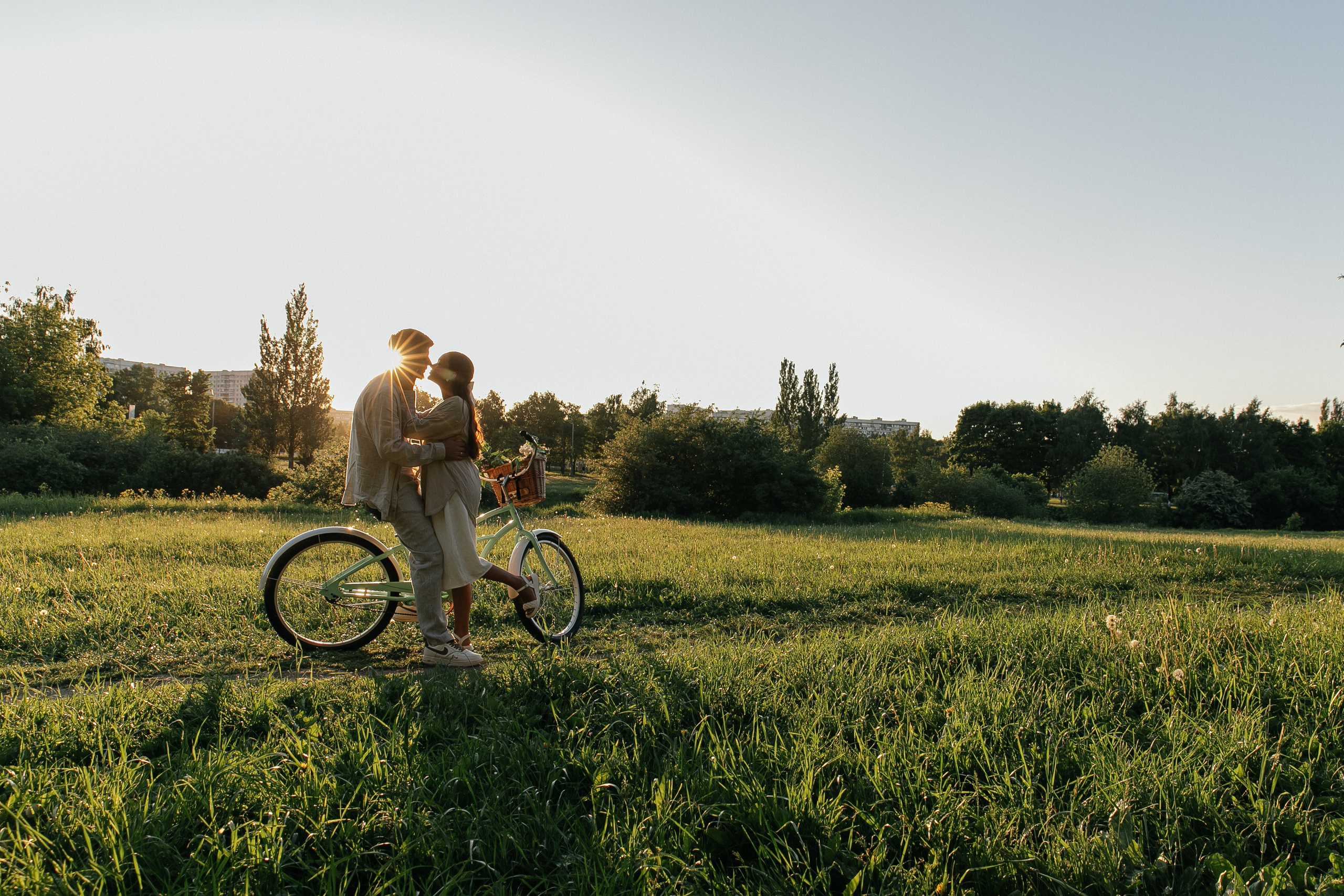 Lovestory в парке Коломенское. Свадебный фотограф в Москве Элина Ларченкова. Фото, которые цепляют
