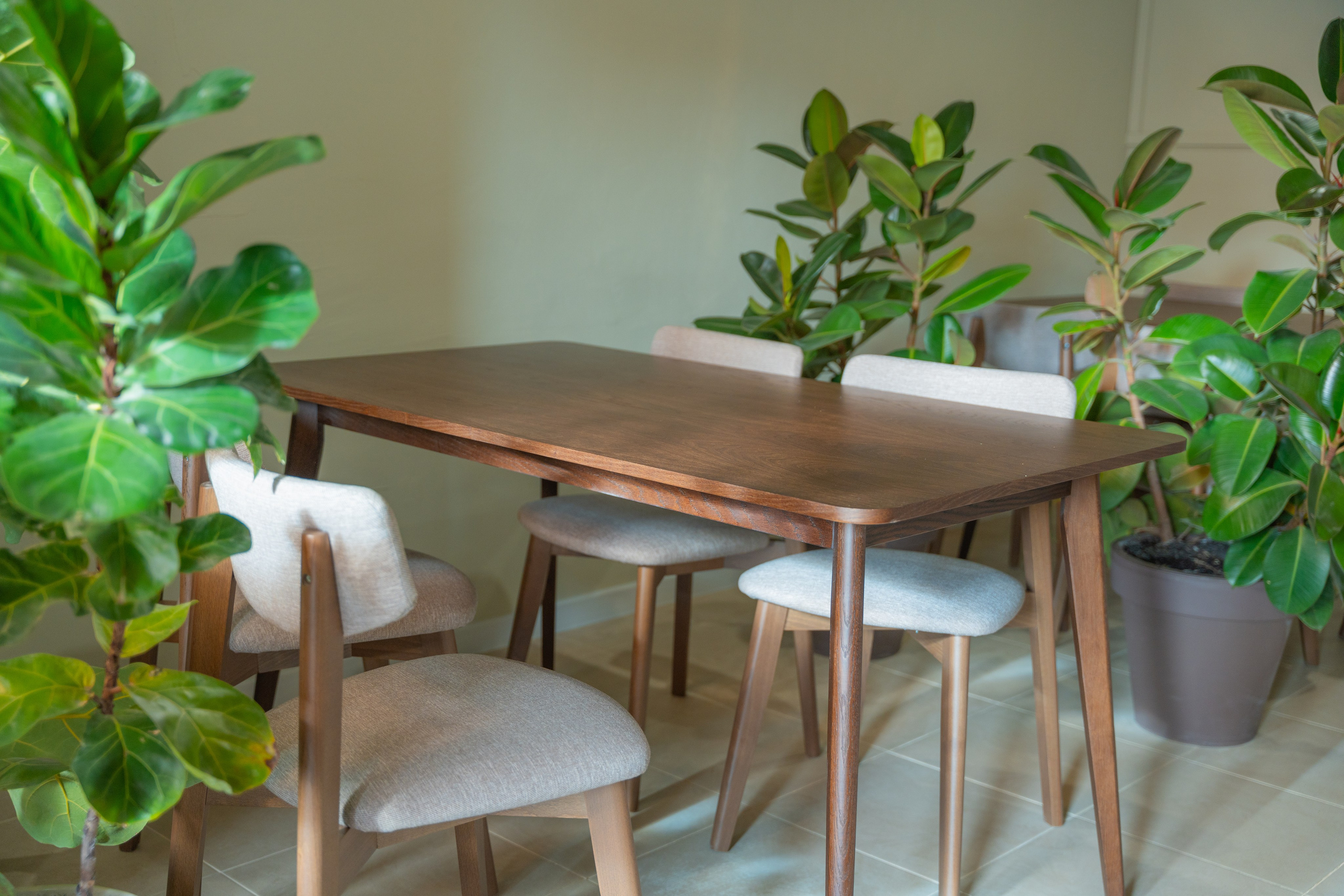 Интерьерная фотосъемка кофейни Love and Coffee — уютное место в Краснодаре Профессиональная фотосъемка интерьера кофейни в Краснодаре — Love. Шедевры для Вас! Фотограф и Видеограф в Краснодаре Пахиев Руслан