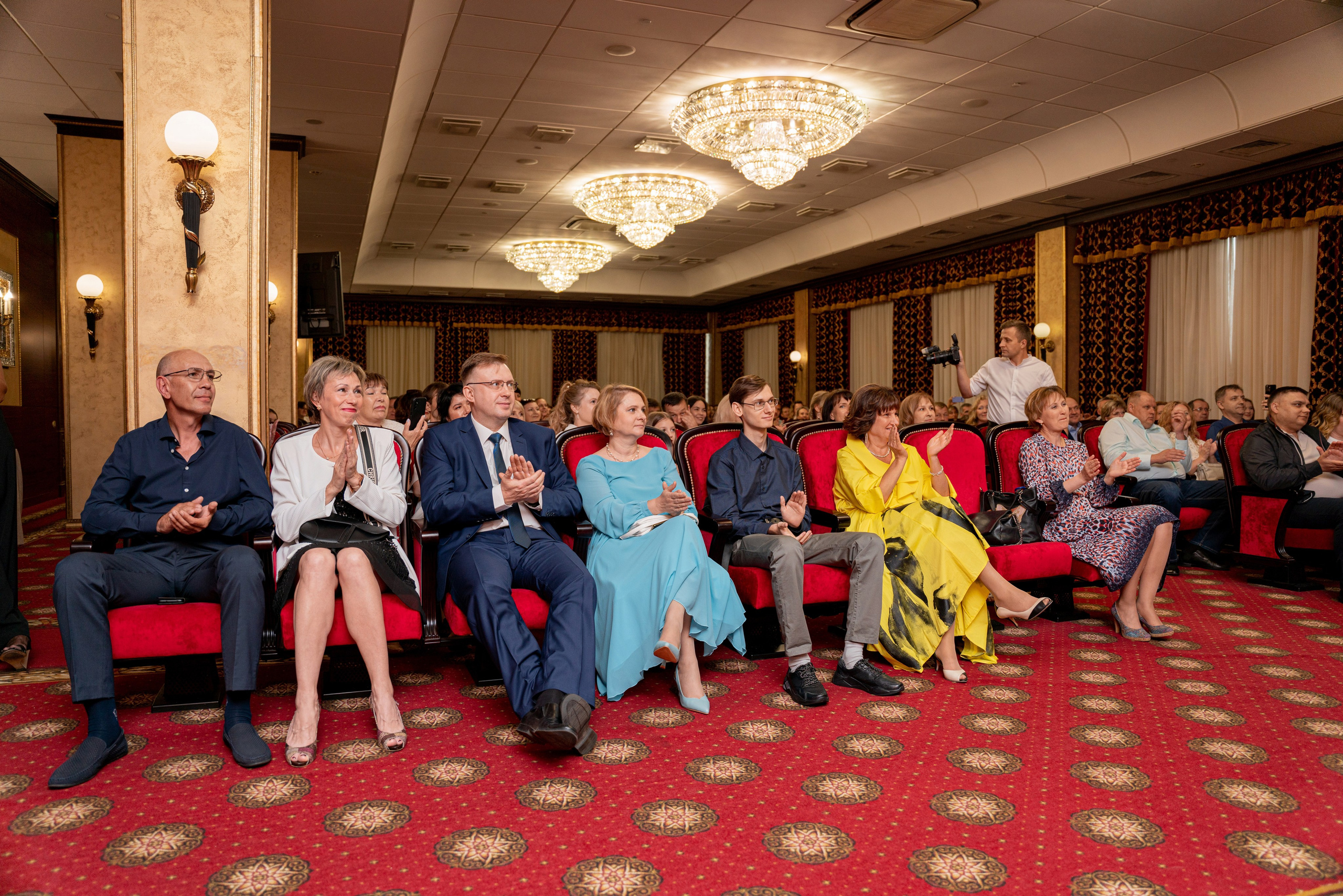 ВЫПУСКНОЙ. Фотограф на любое мероприятие