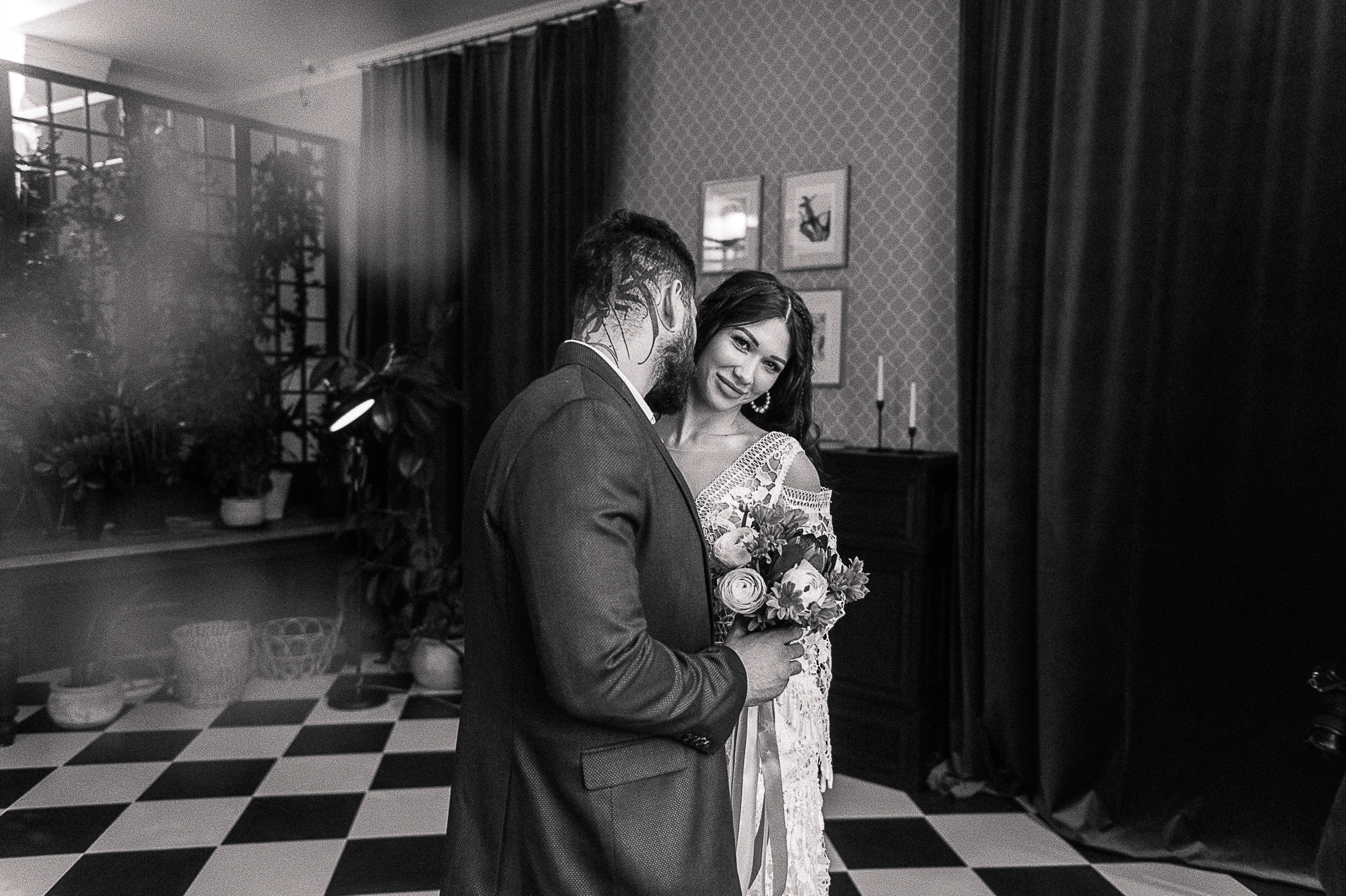 Свадебная фотосессия в студии. Екатерина Бакурова — контент фотограф, женский фотограф в Краснодаре