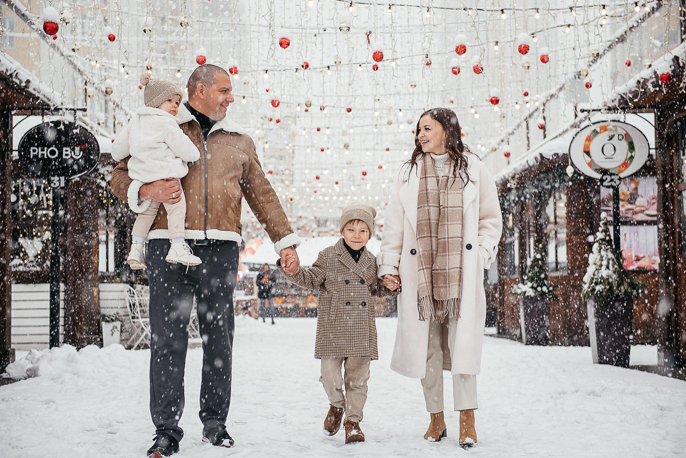 Снег в Краснодаре. Семейная фотосессия. Екатерина Бакурова — контент фотограф, женский фотограф в Краснодаре