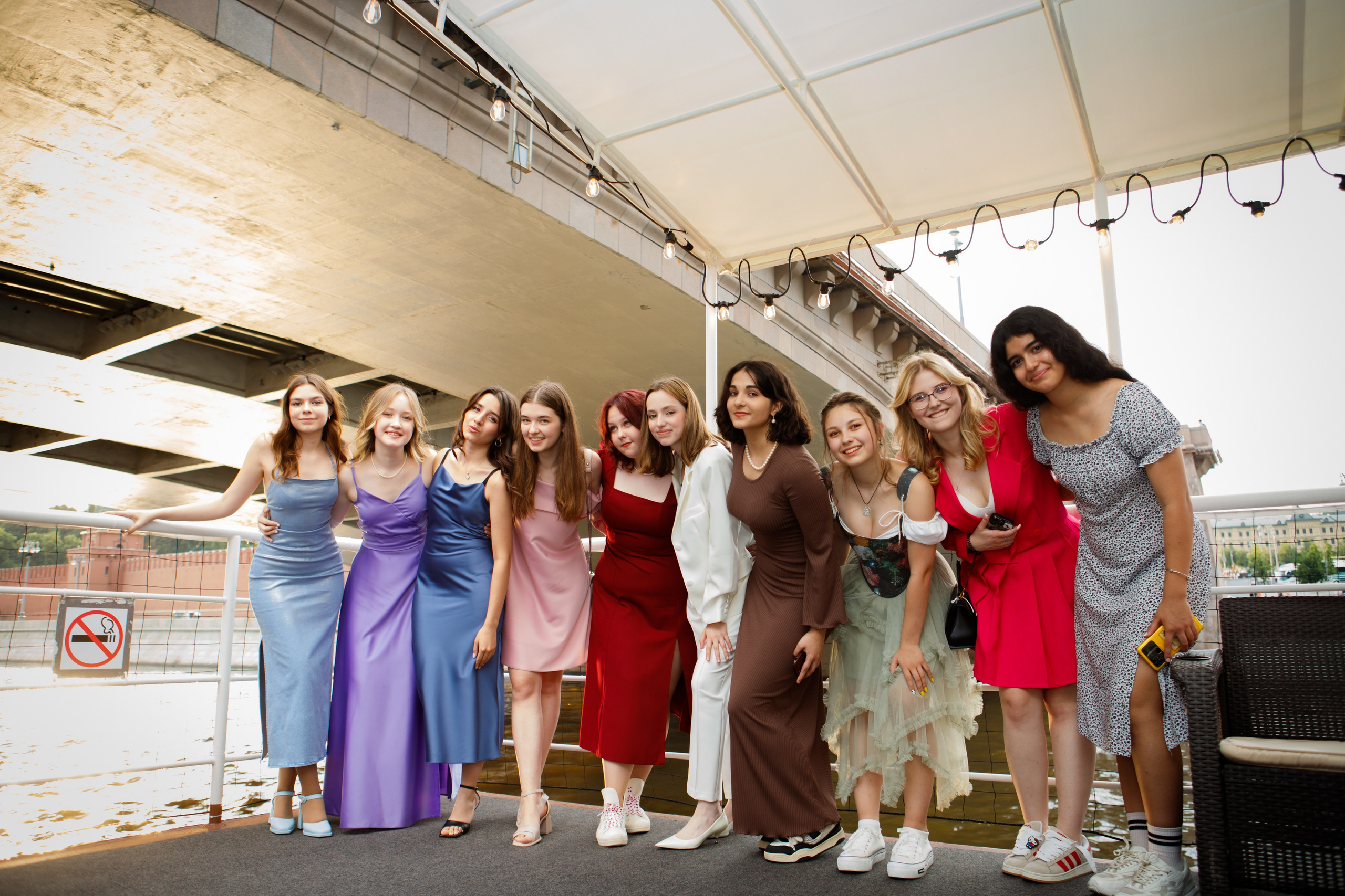 9 класс / Гимназия № 1558 имени Росалии де Кастро / Выпускной. Детский и семейный фотограф Мария Киселёва. Москва