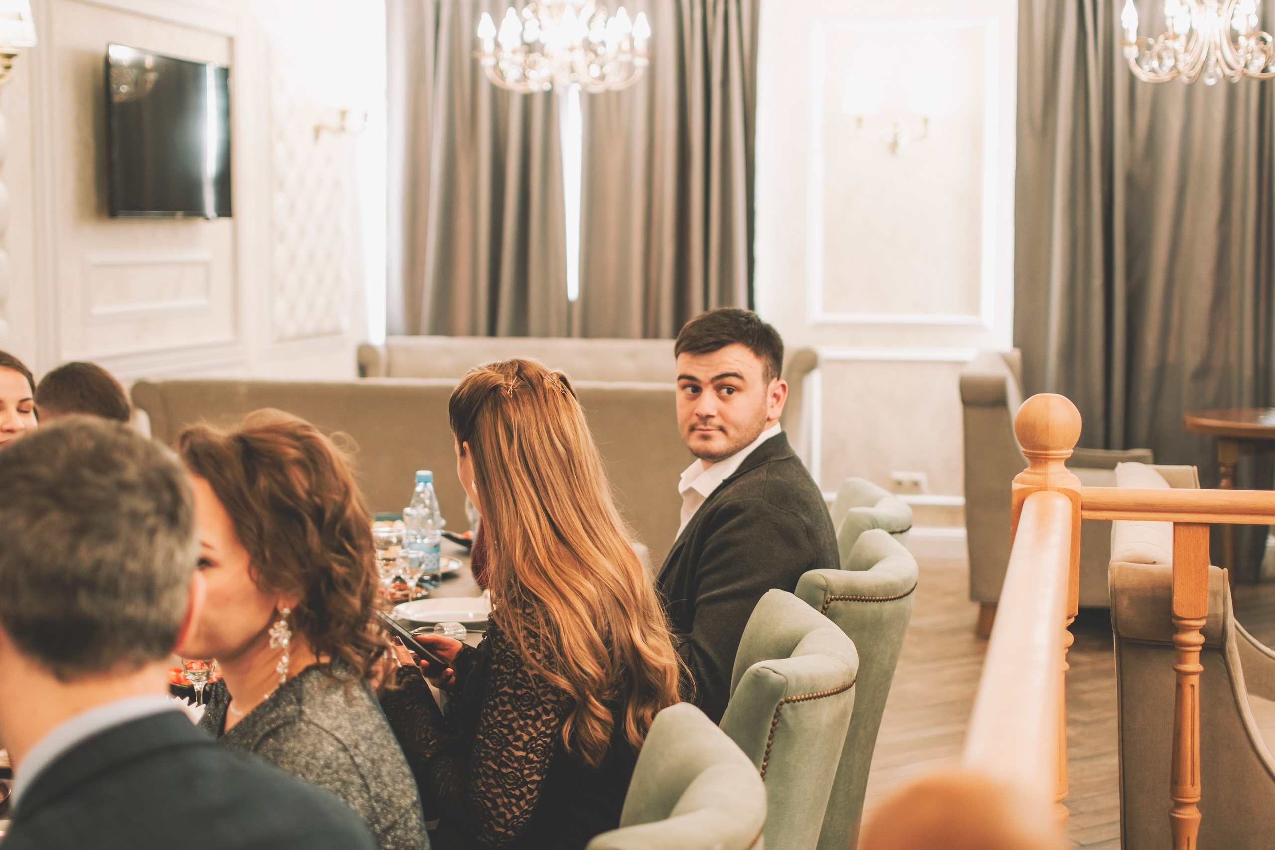 26.04.2025 (Фотосессия, роспись в Онии + фото с банкета). Семейный и свадебный фотограф Губкинский и Ставрополь