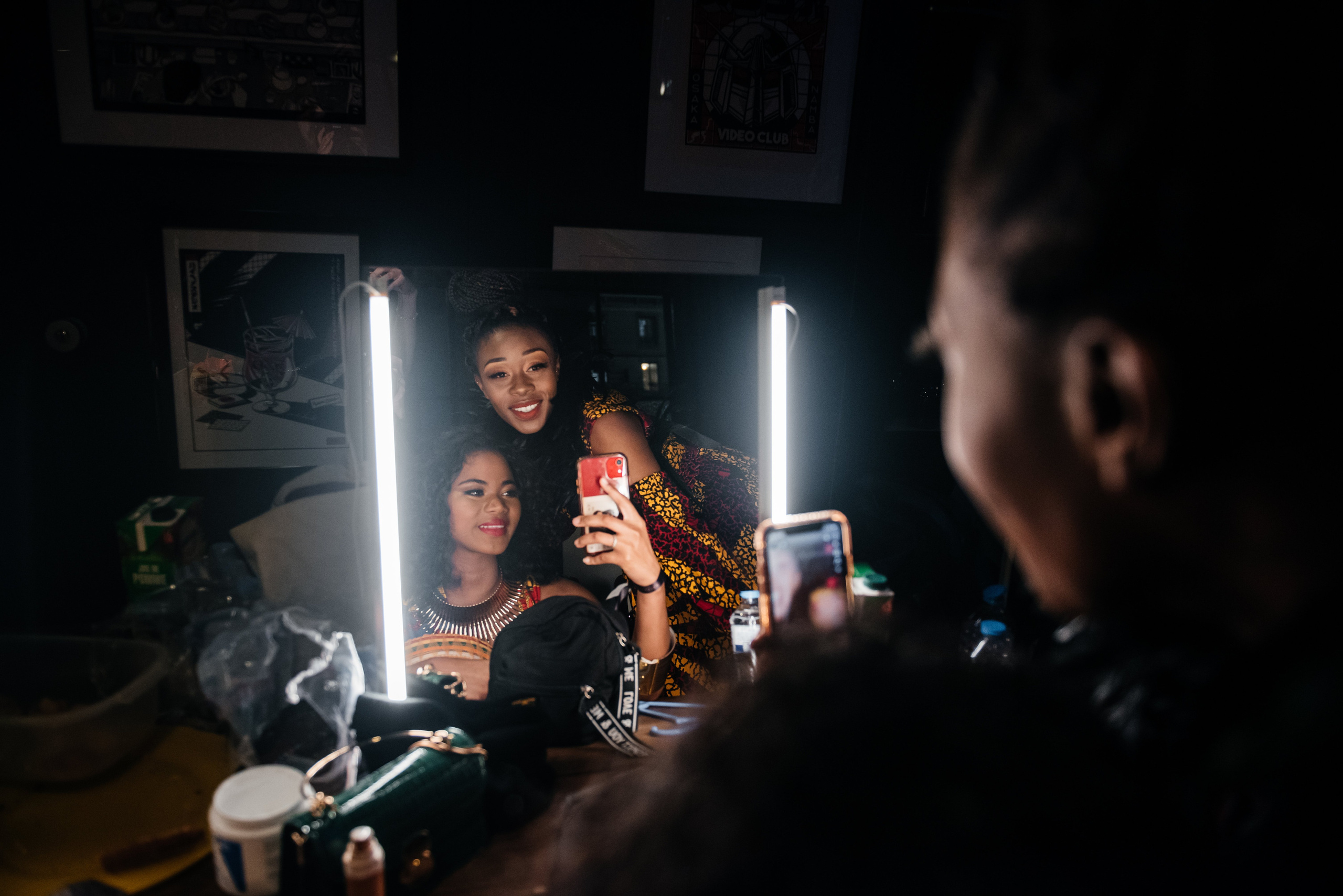 Fashion show ClierxterEvents à Genève (backstage). Photographe en Suisse et en Europe Anna Alekseenko