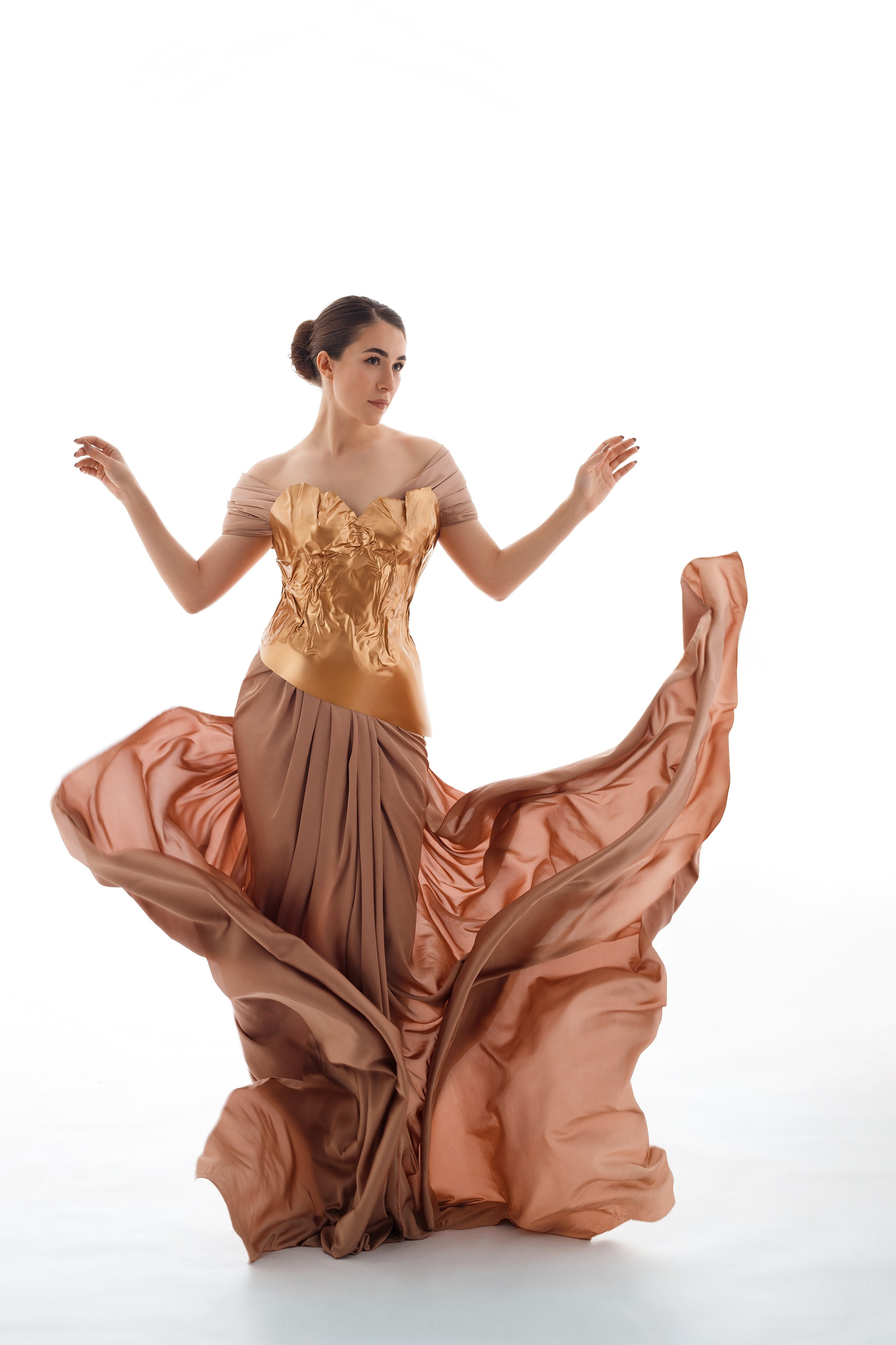 Индивидуальные студийные женские фотосессии в Анапе. Женский фотограф в Анапе Лыгина Ксения