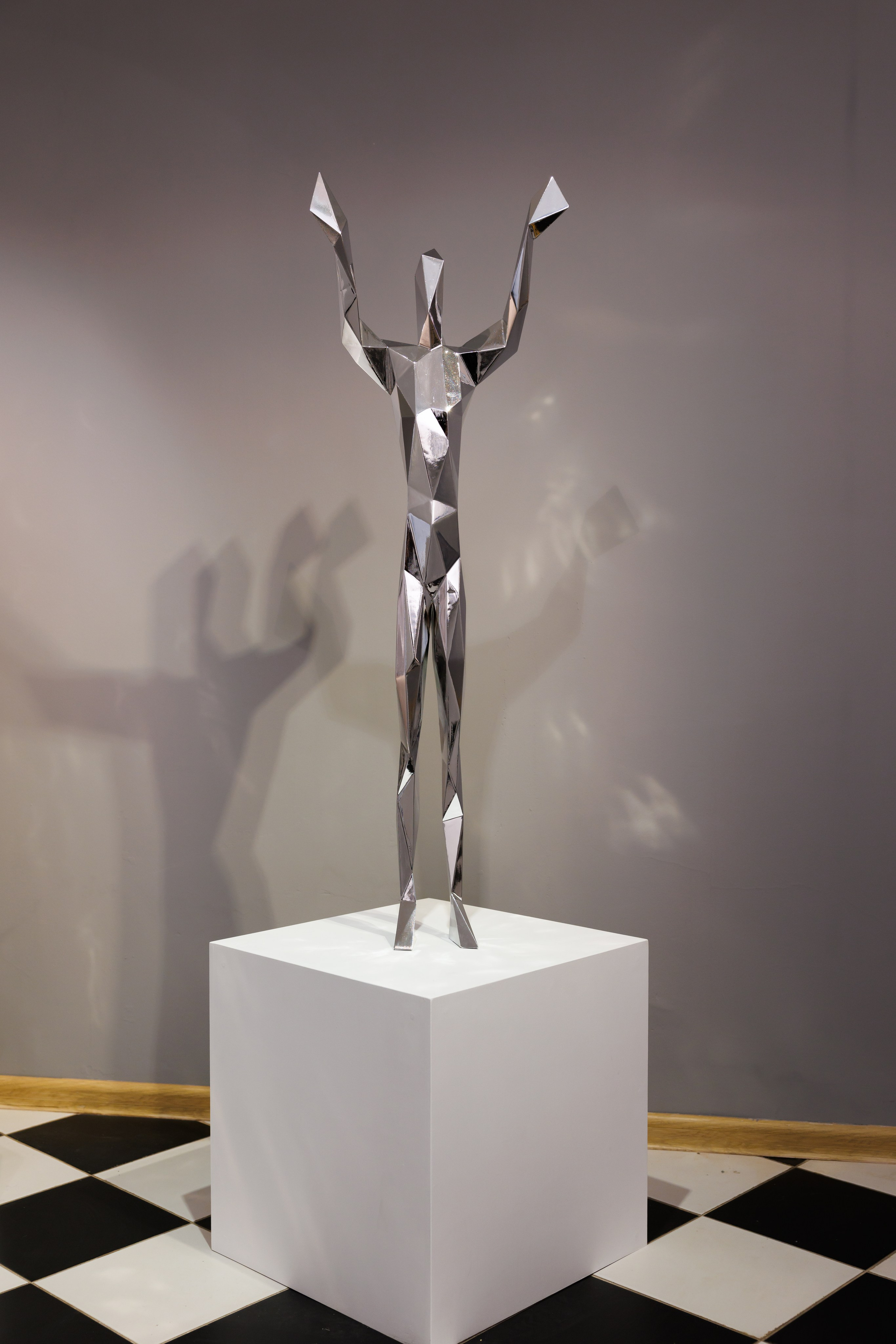 Выставка 21 день. Мосфильм. Профессиональный фотограф в Москве Захар Ишутин