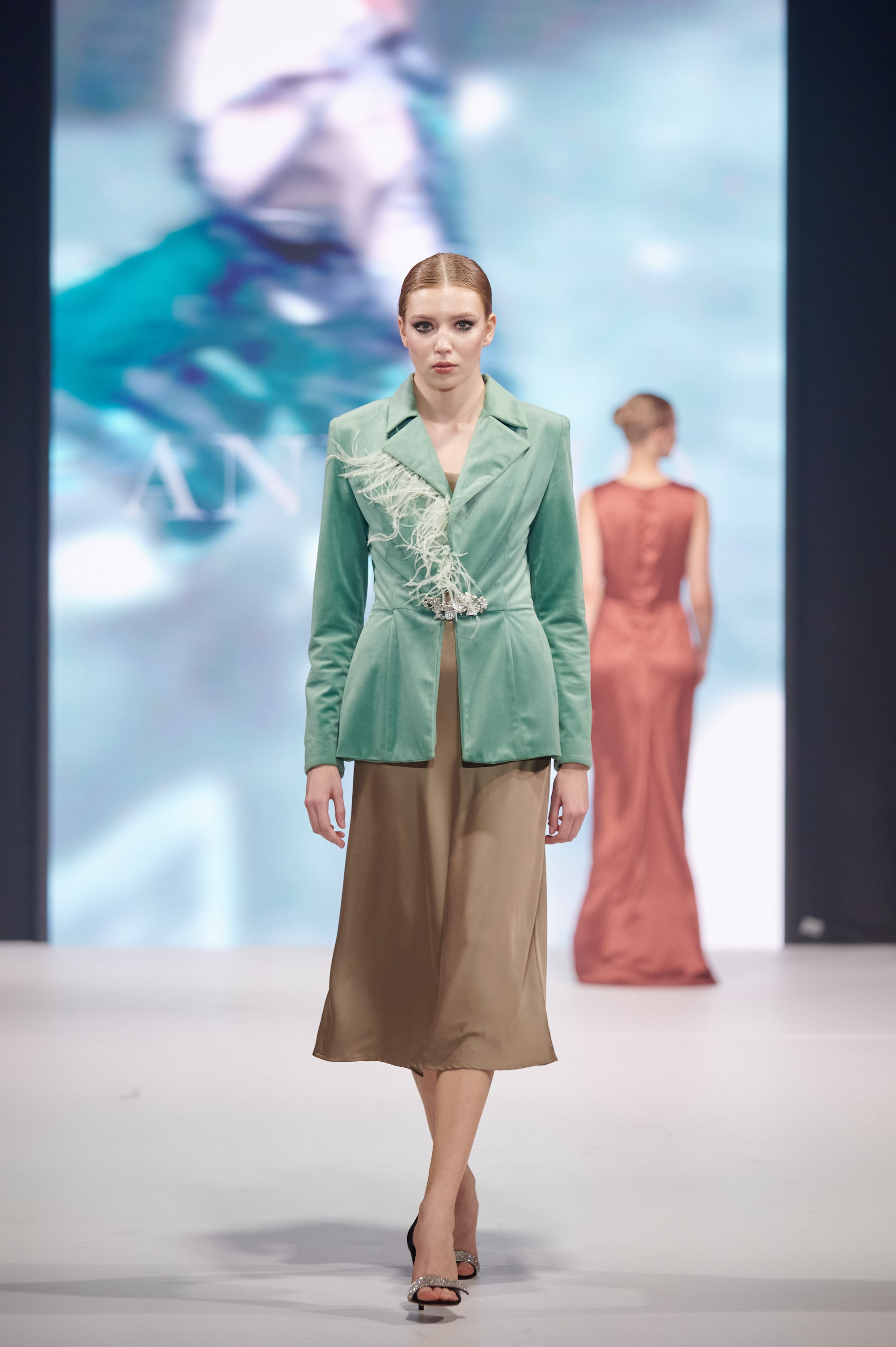 VSHOW_fashion показ. Коммерческий фотограф в Казани Ксения Добролюбова