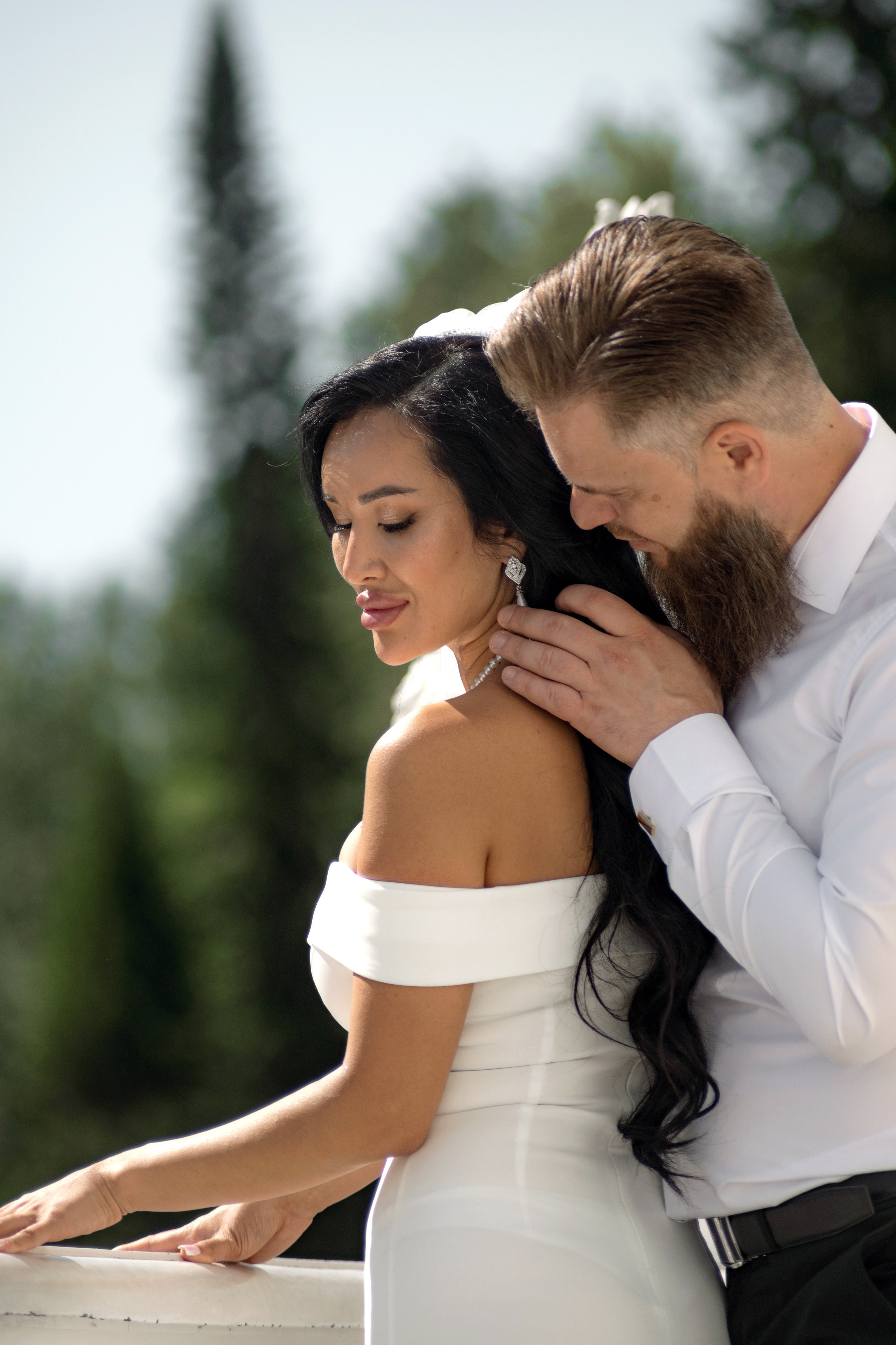 Красивые места для свадебной фотосессии летом в Санкт-Петербурге. Свадебный фотограф Александр Невский в Санкт-Петербурге