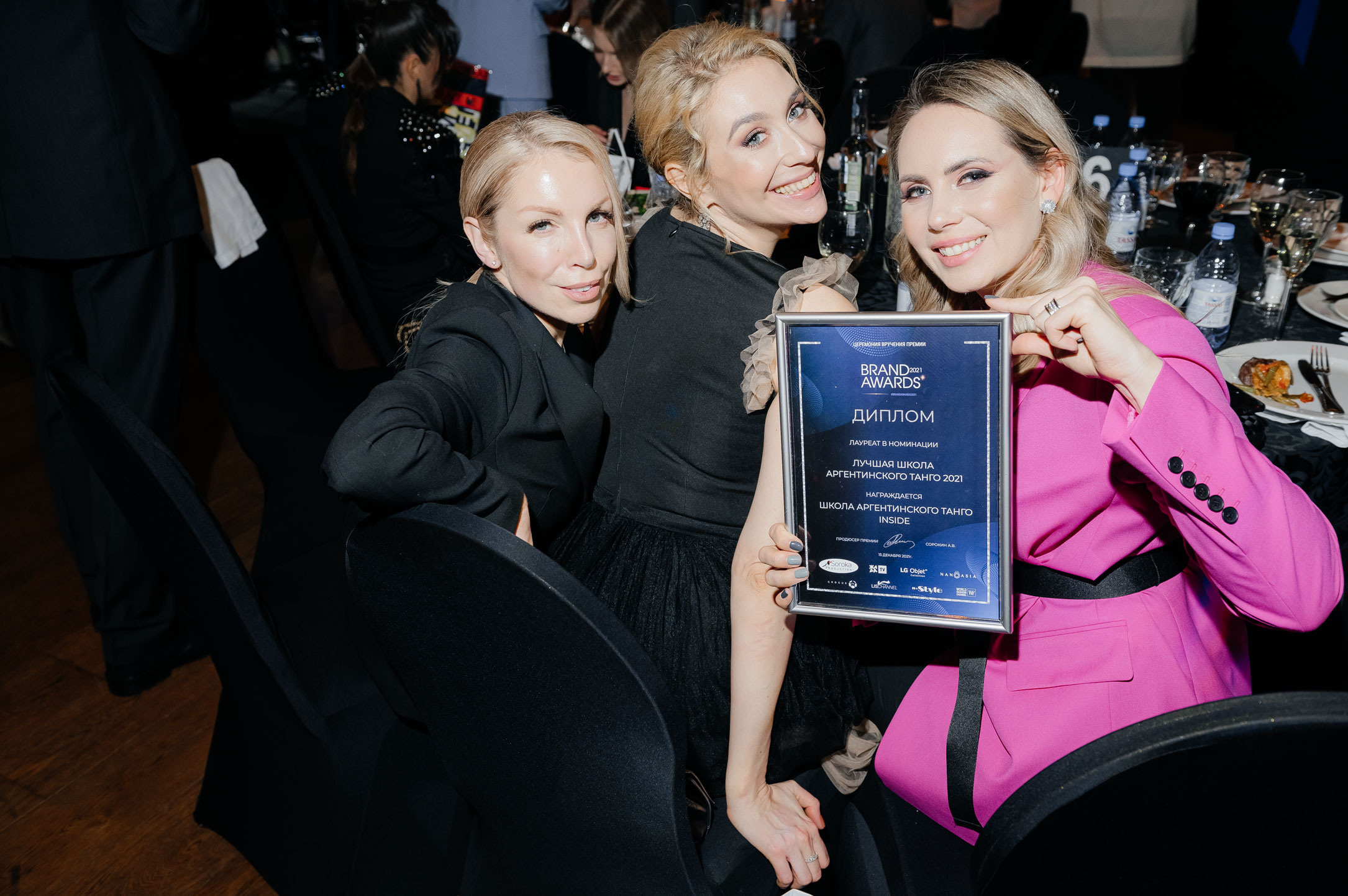 Soroka_production. Свадебный и репортажный фотограф