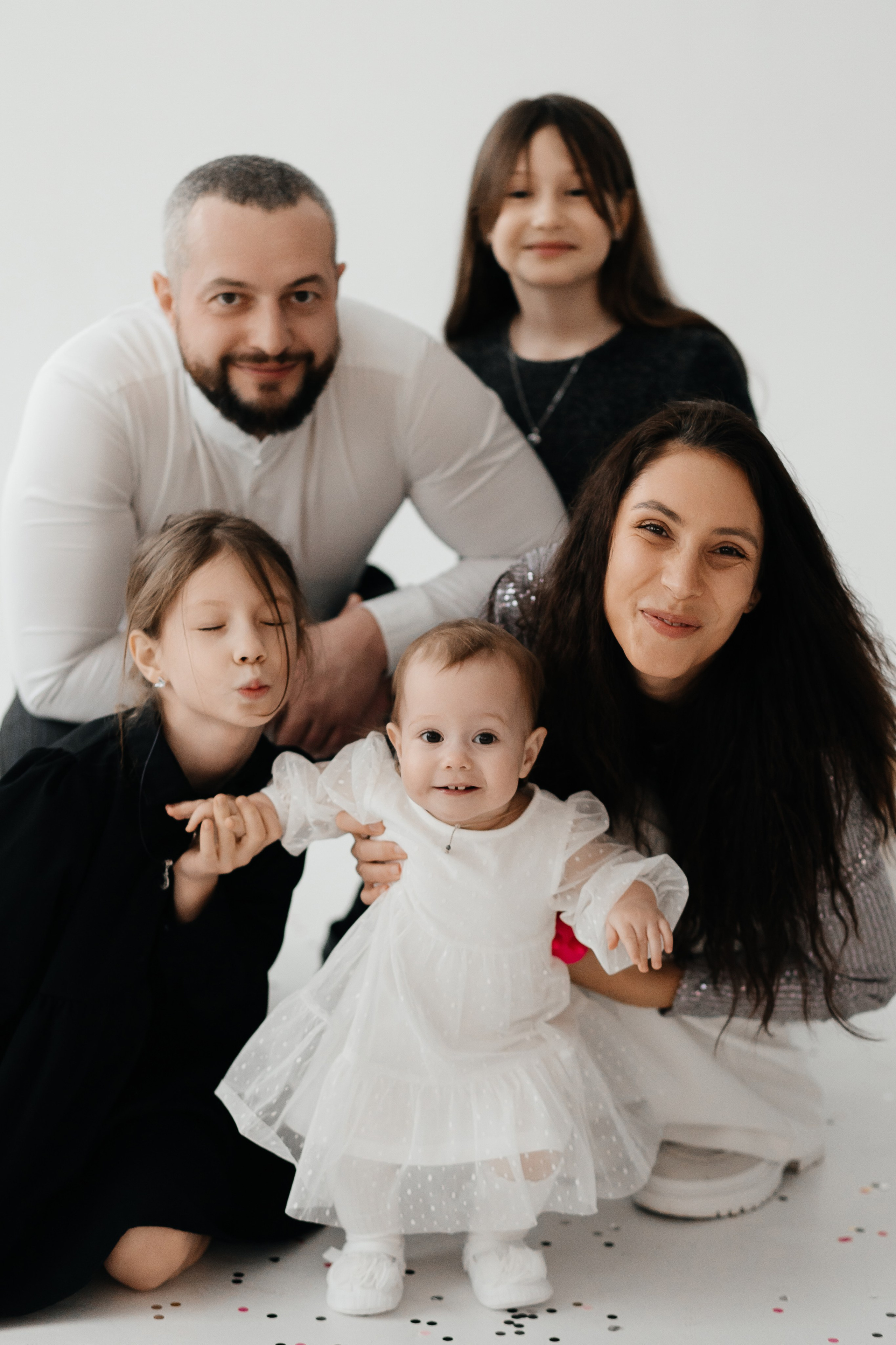 Иван, Валерия, Неонила, Василиса и Есения. Свадебный фотограф Чайковский