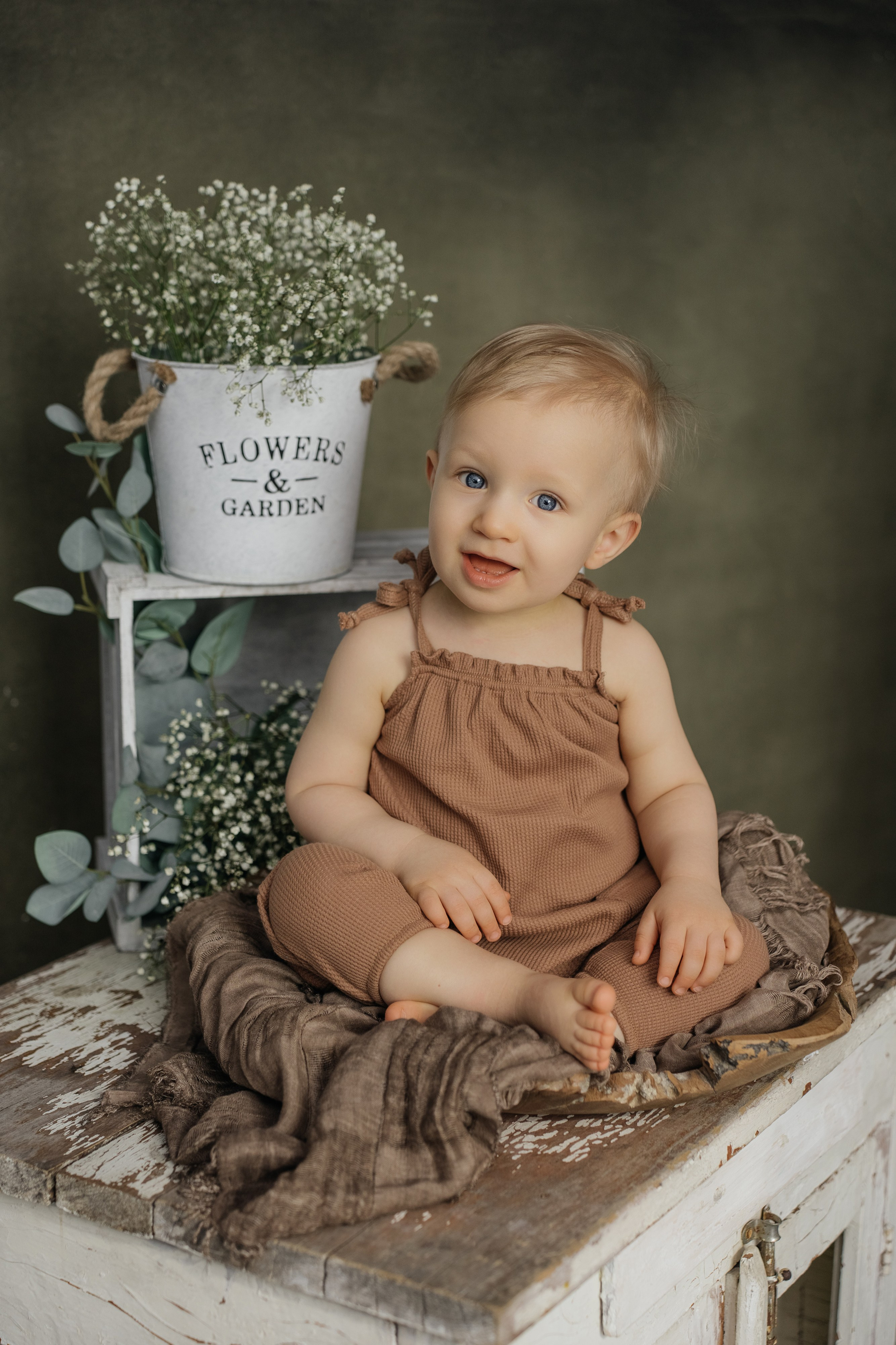 Детский гардероб. Лана Абрамян-Фотограф новорожденных и беременных в Новороссийске Анапе