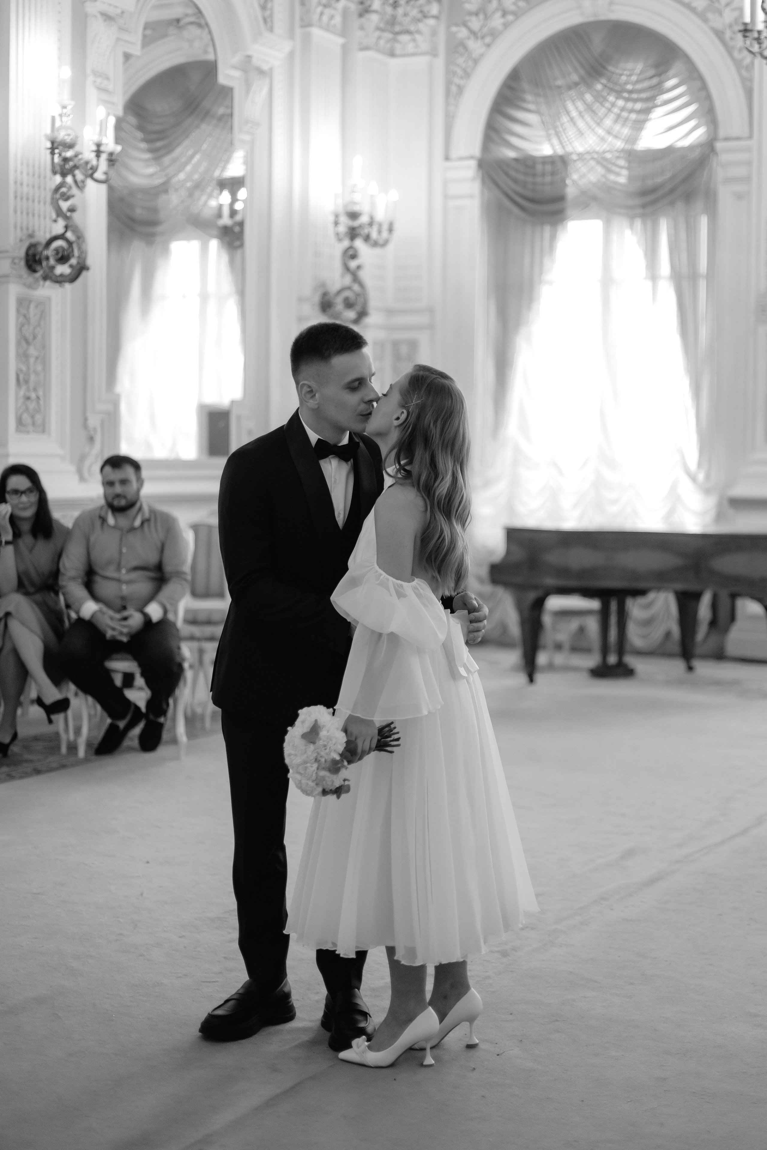 Дождь, жара и Эрмитаж. Свадебный и семейный фотограф Арина Кулёва