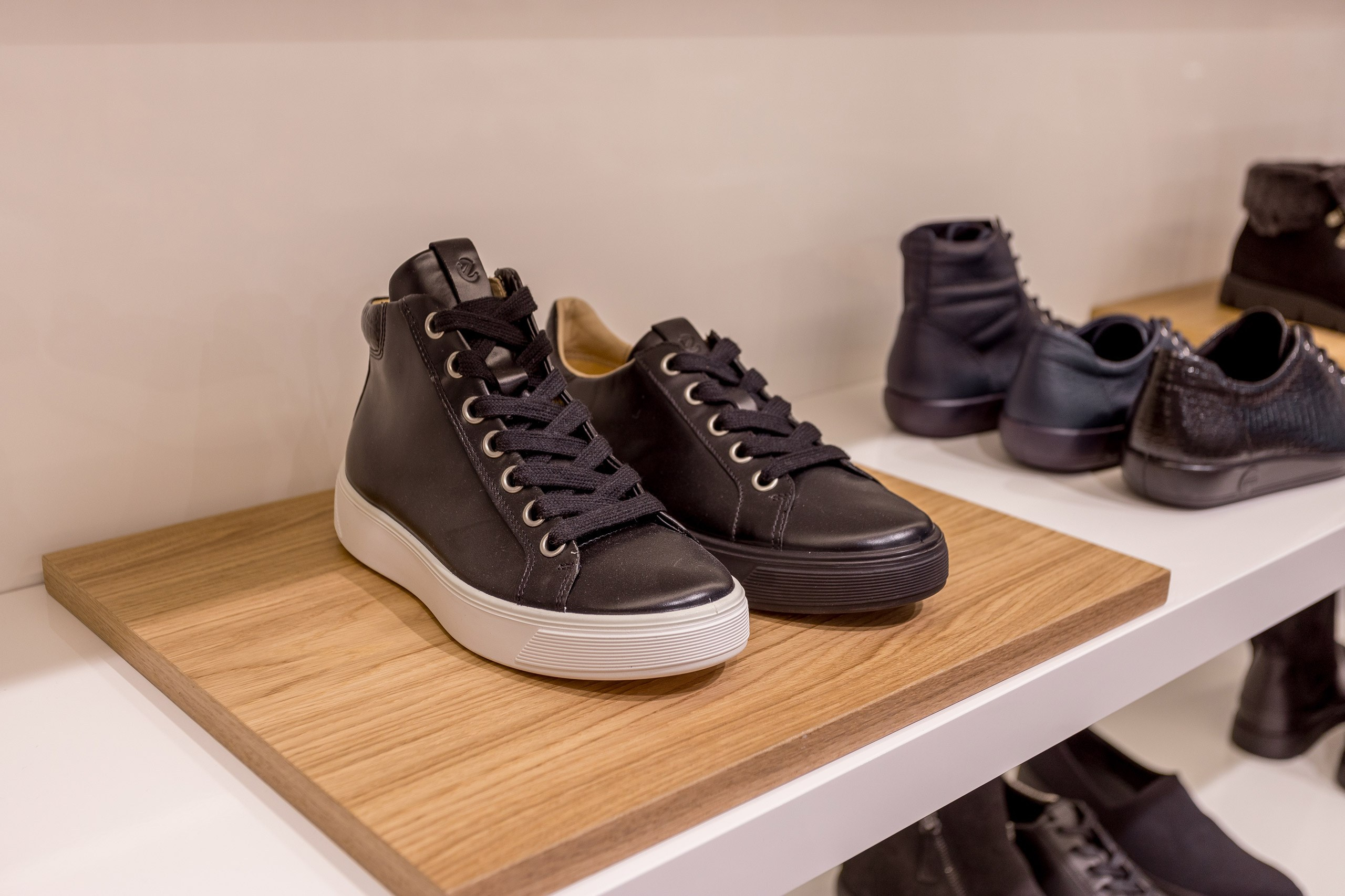 Shops. Interior photographer Vitalii in Portland and Vancouver