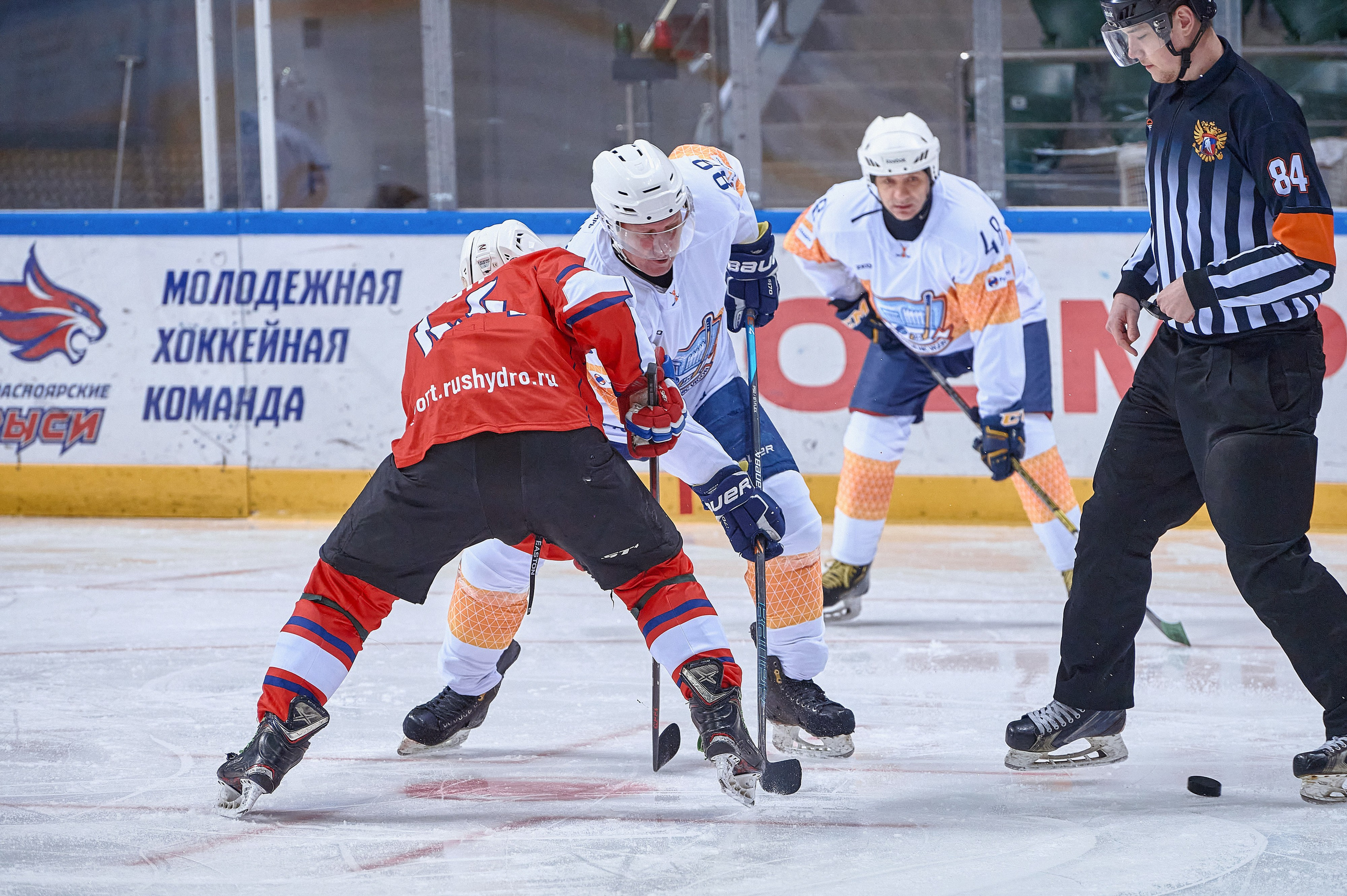 Платинум Арена — Хоккей — РусГидро. Фотограф Яковлев Роман — Красноярск