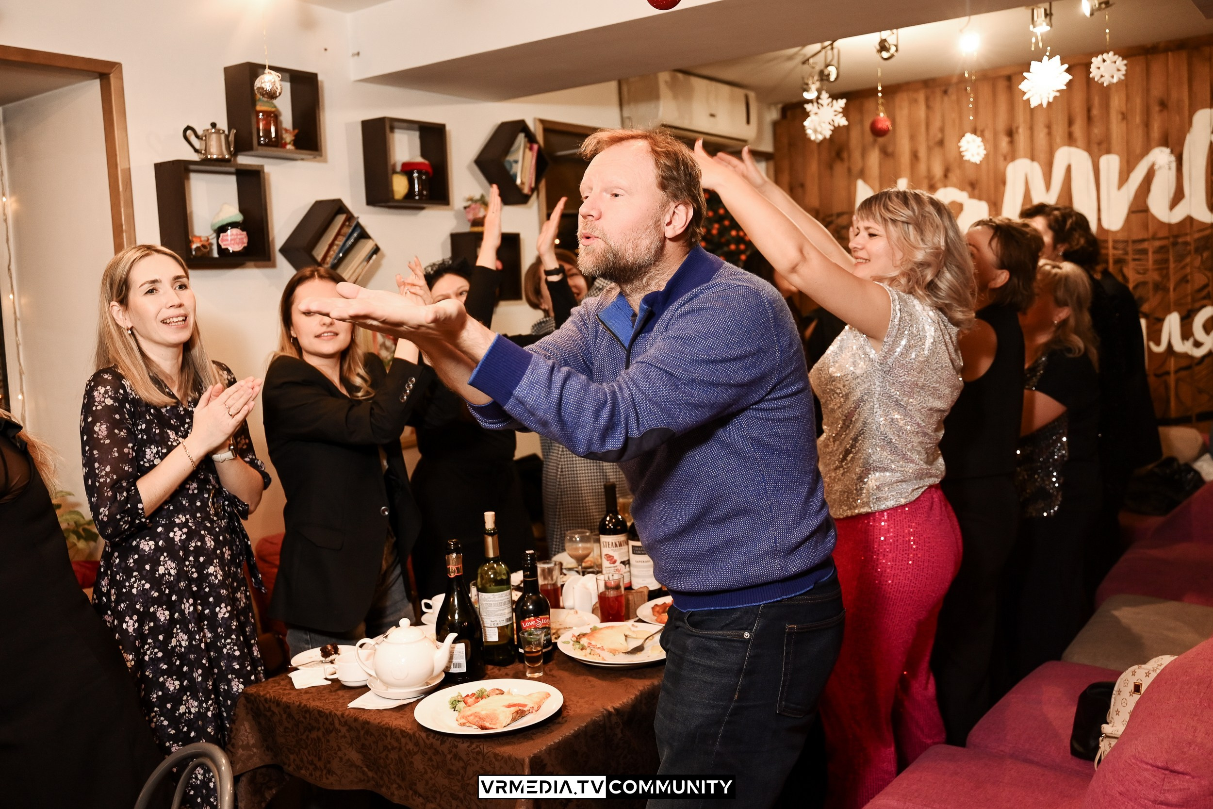 Новогодний вечер в кафе «Кампот»