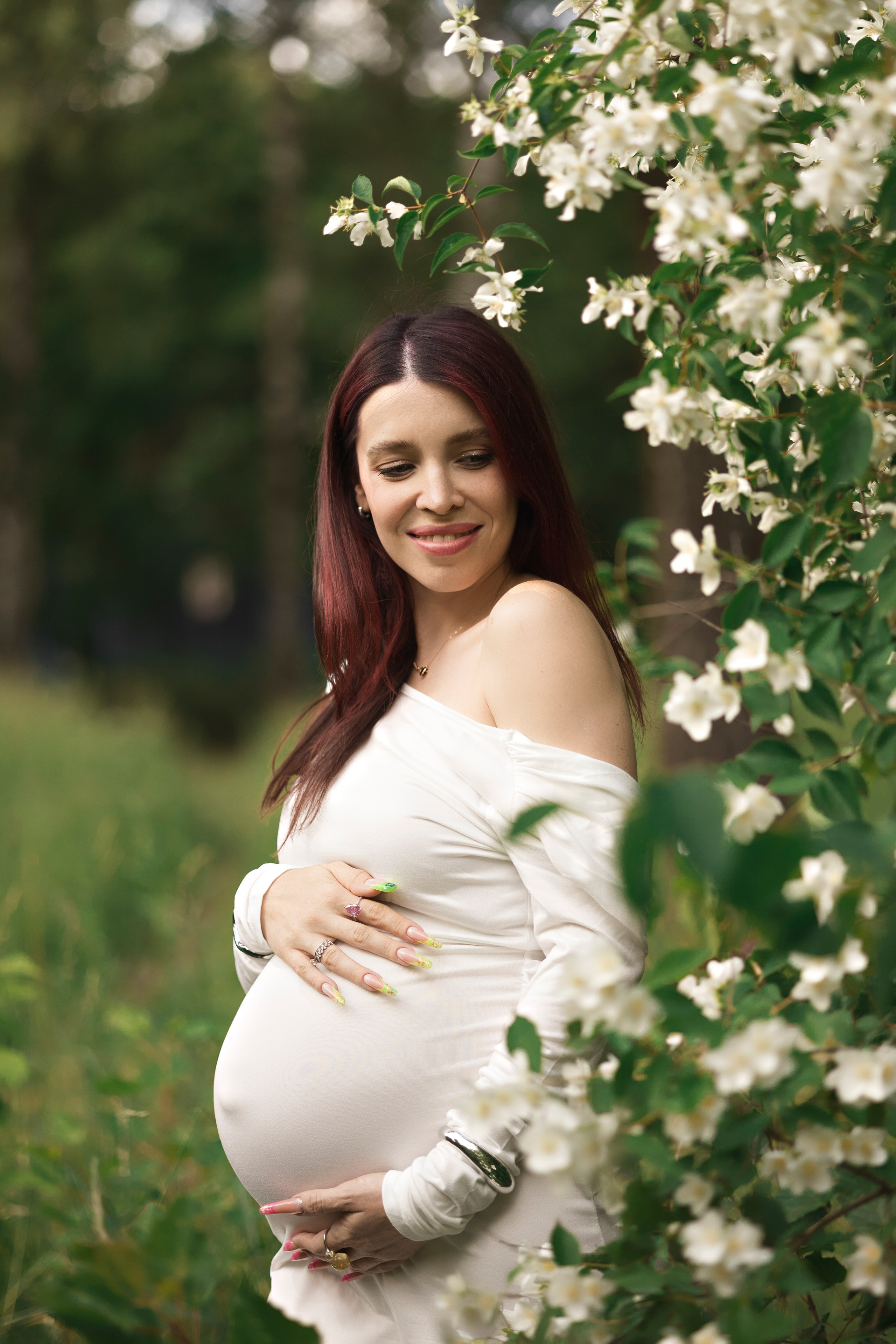 Фотосессия беременности на природе. Профессиональный фотограф в Москве