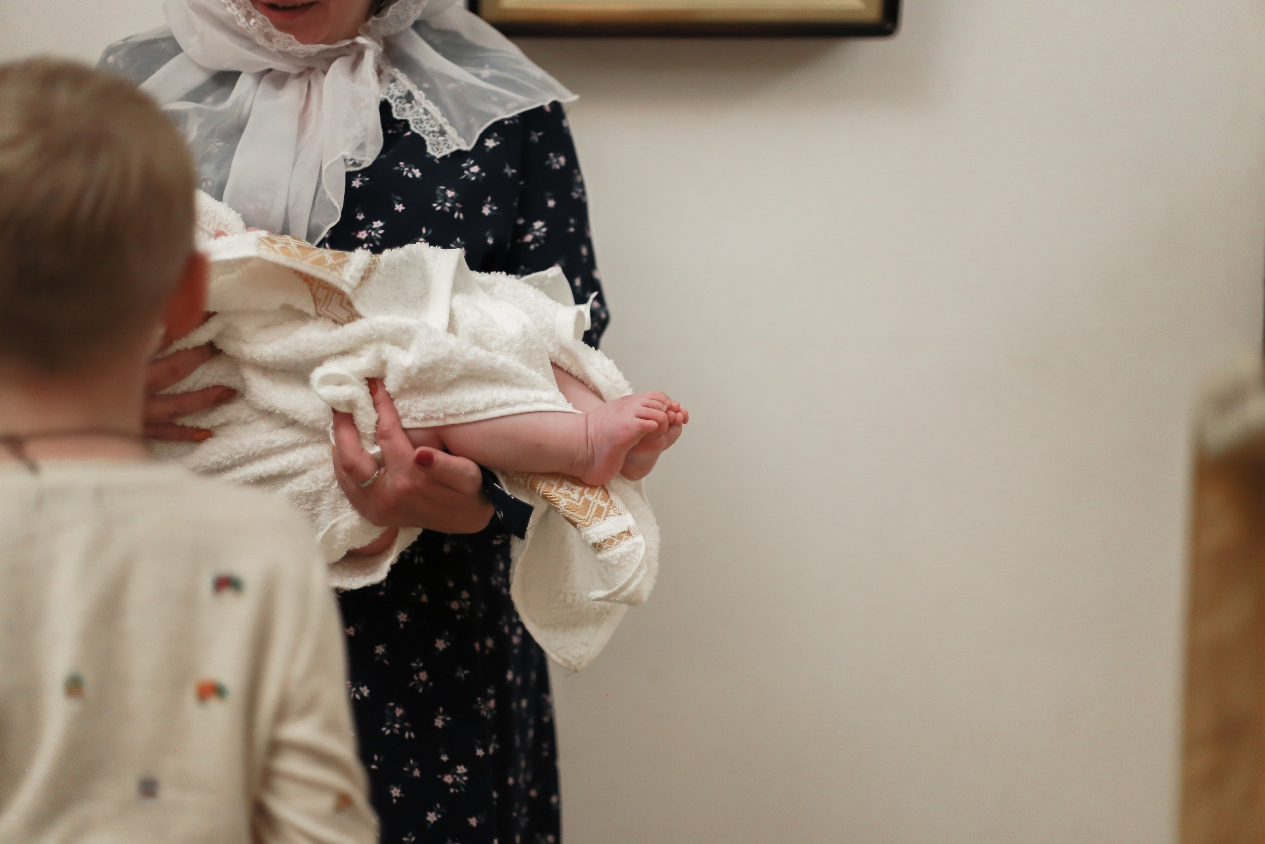 Крещение Машеньки. Храм Живоначальной Троицы в Останкино. Антонина Морозова, профессиональный семейный фотограф видеограф