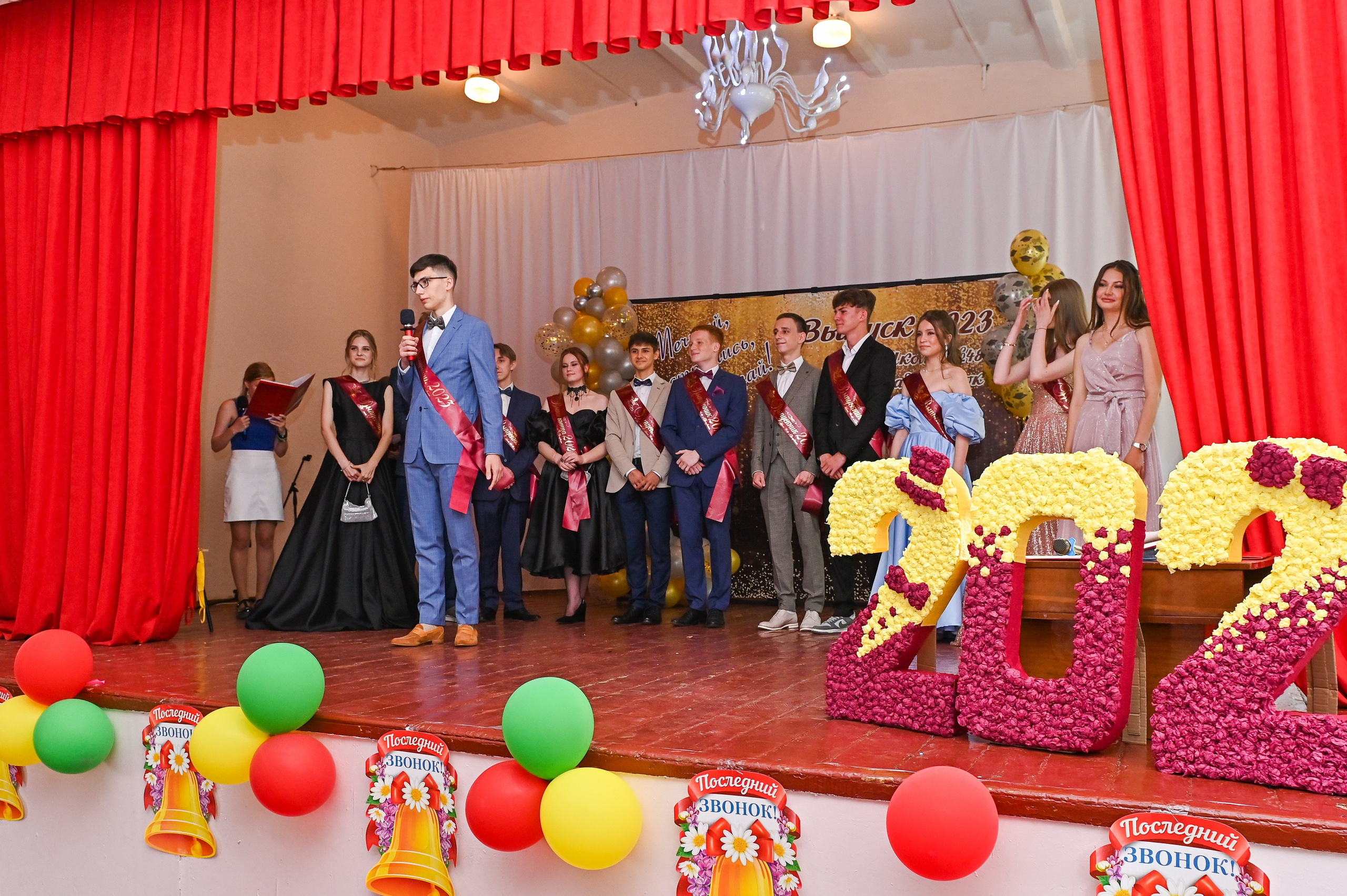 Выпускной школа 48. Семейный и свадебный фотограф во Владивостоке