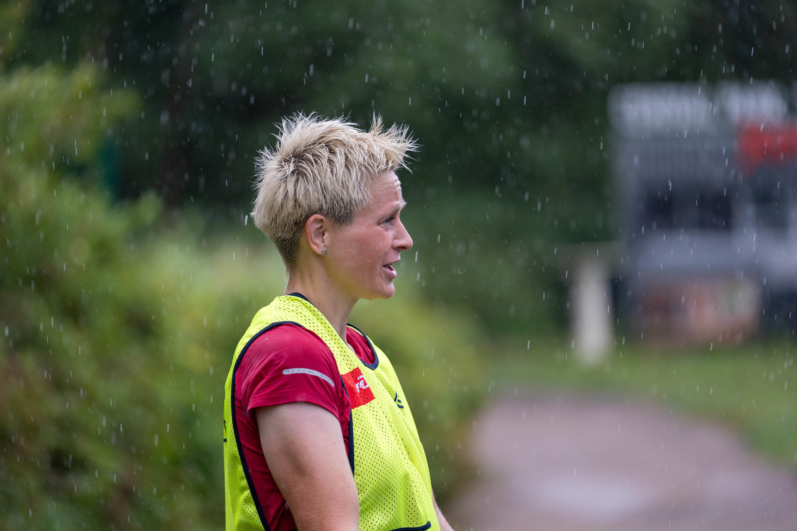 Спортивный фотограф Санкт-Петербург запечатлел бегуна под дождём на «5 вёрст»