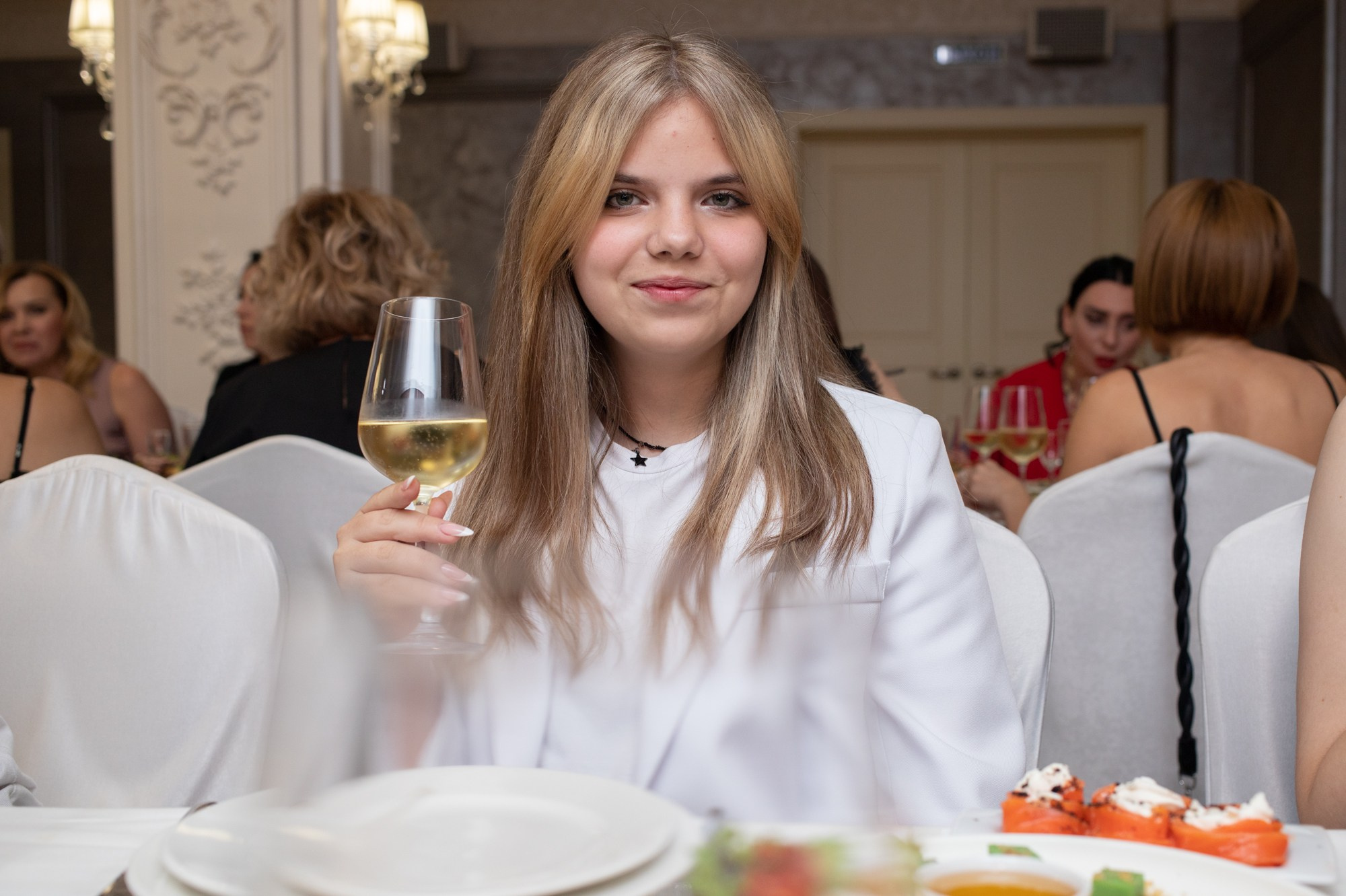 Выпускной 9-й класс. Репортажный, промышленный и маркетплейс-фотограф Дмитрий Чернат